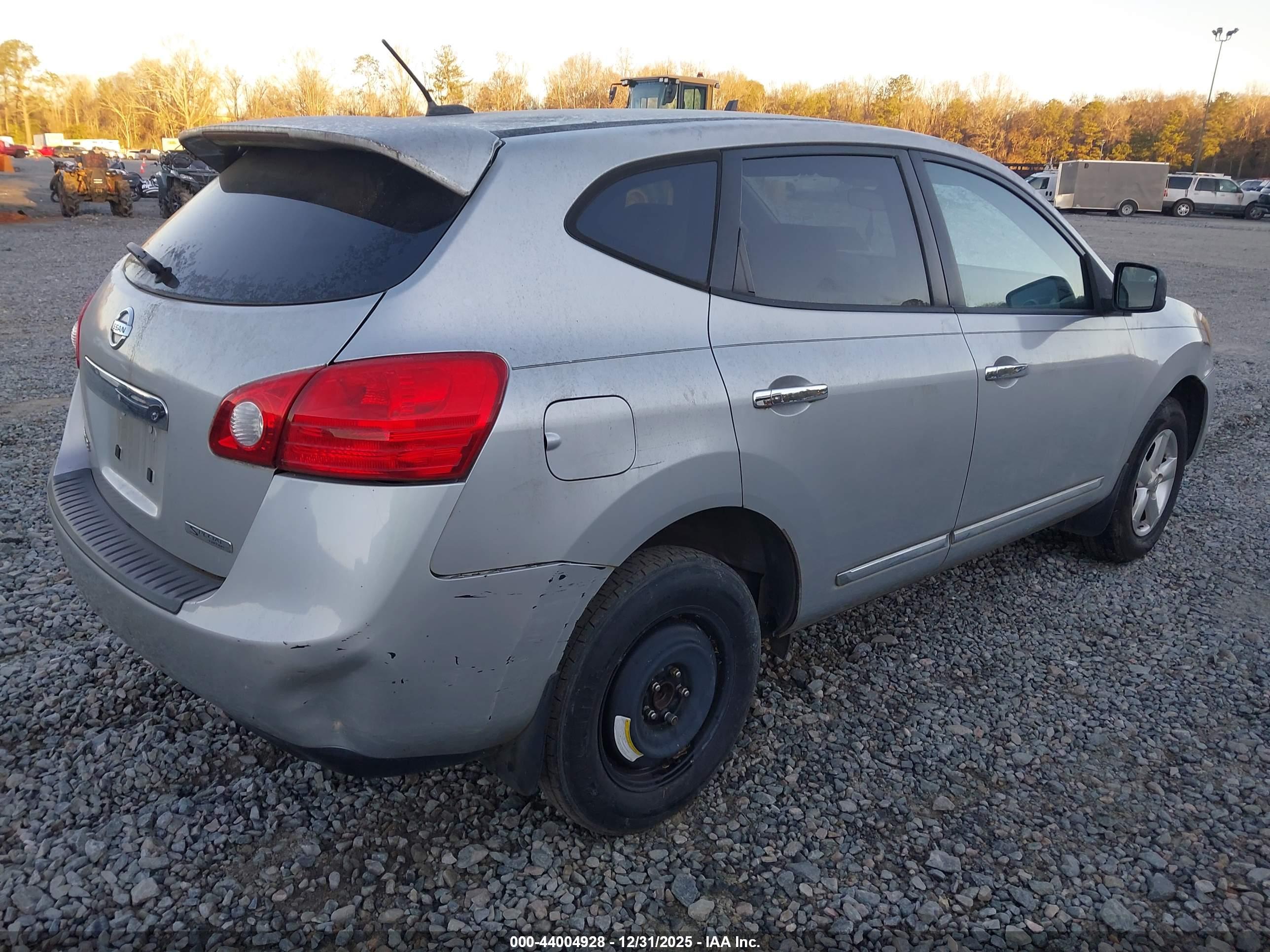 NISSAN ROGUE image 4