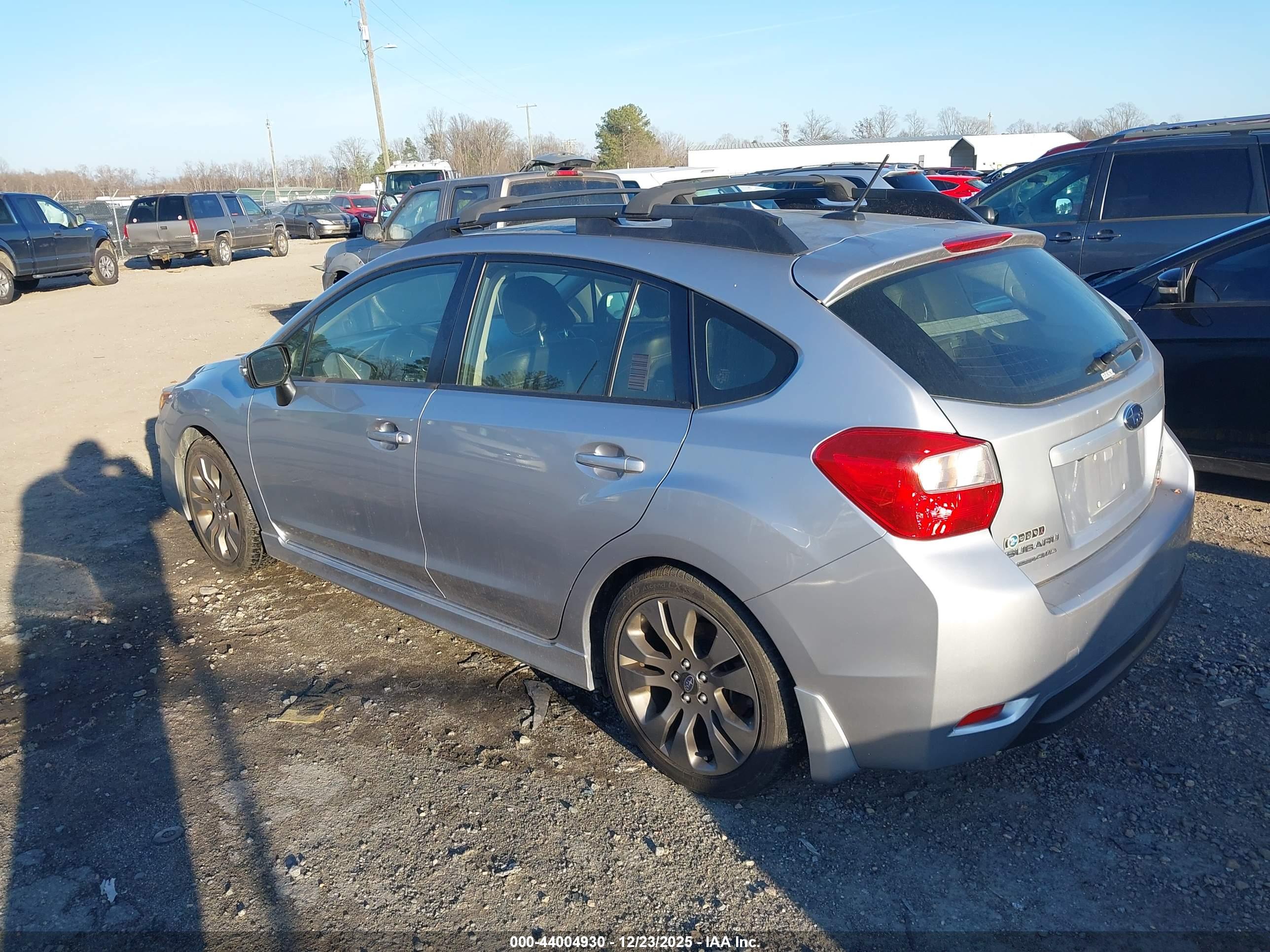 SUBARU IMPREZA image 3