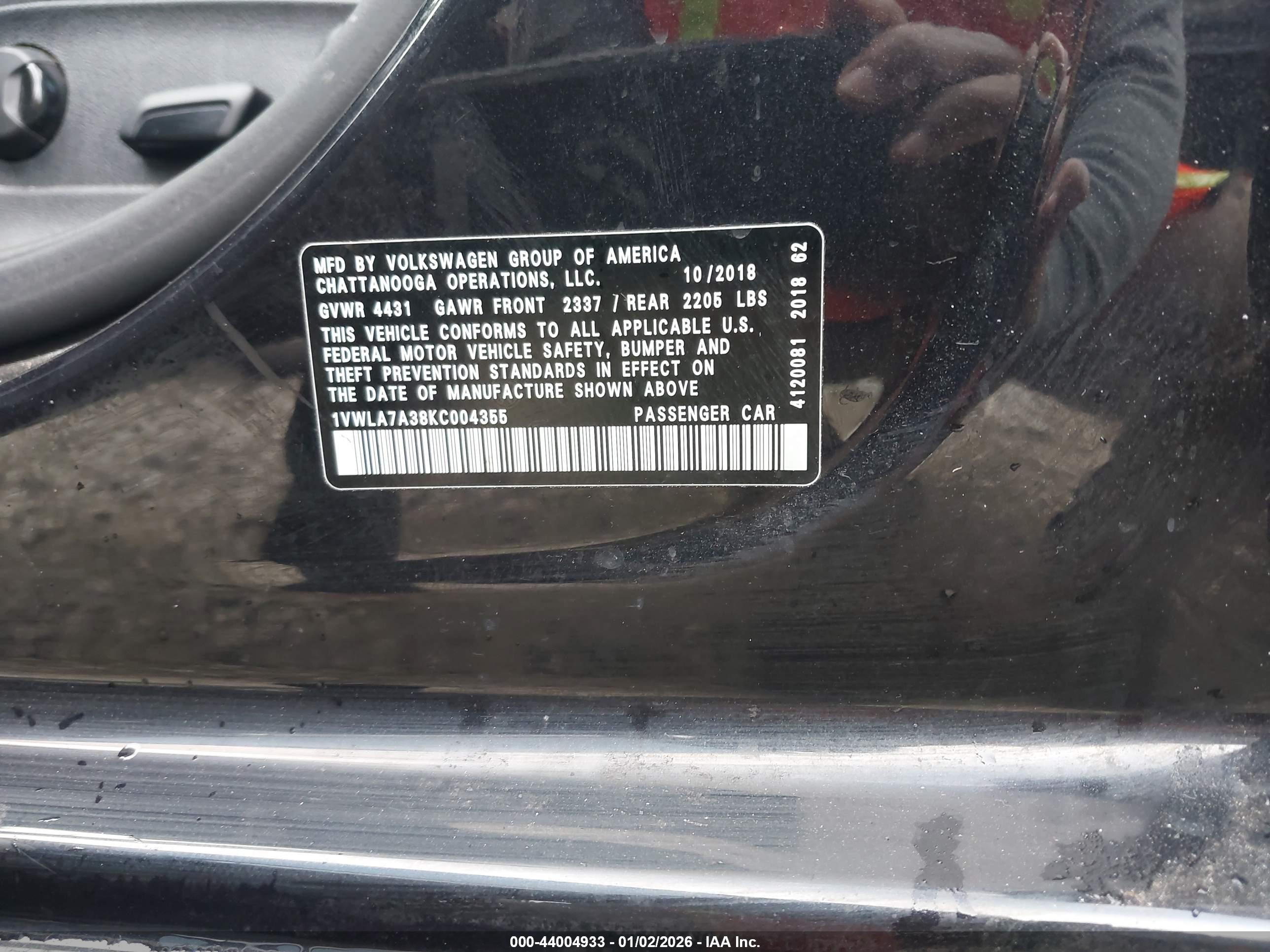 VOLKSWAGEN PASSAT image 9