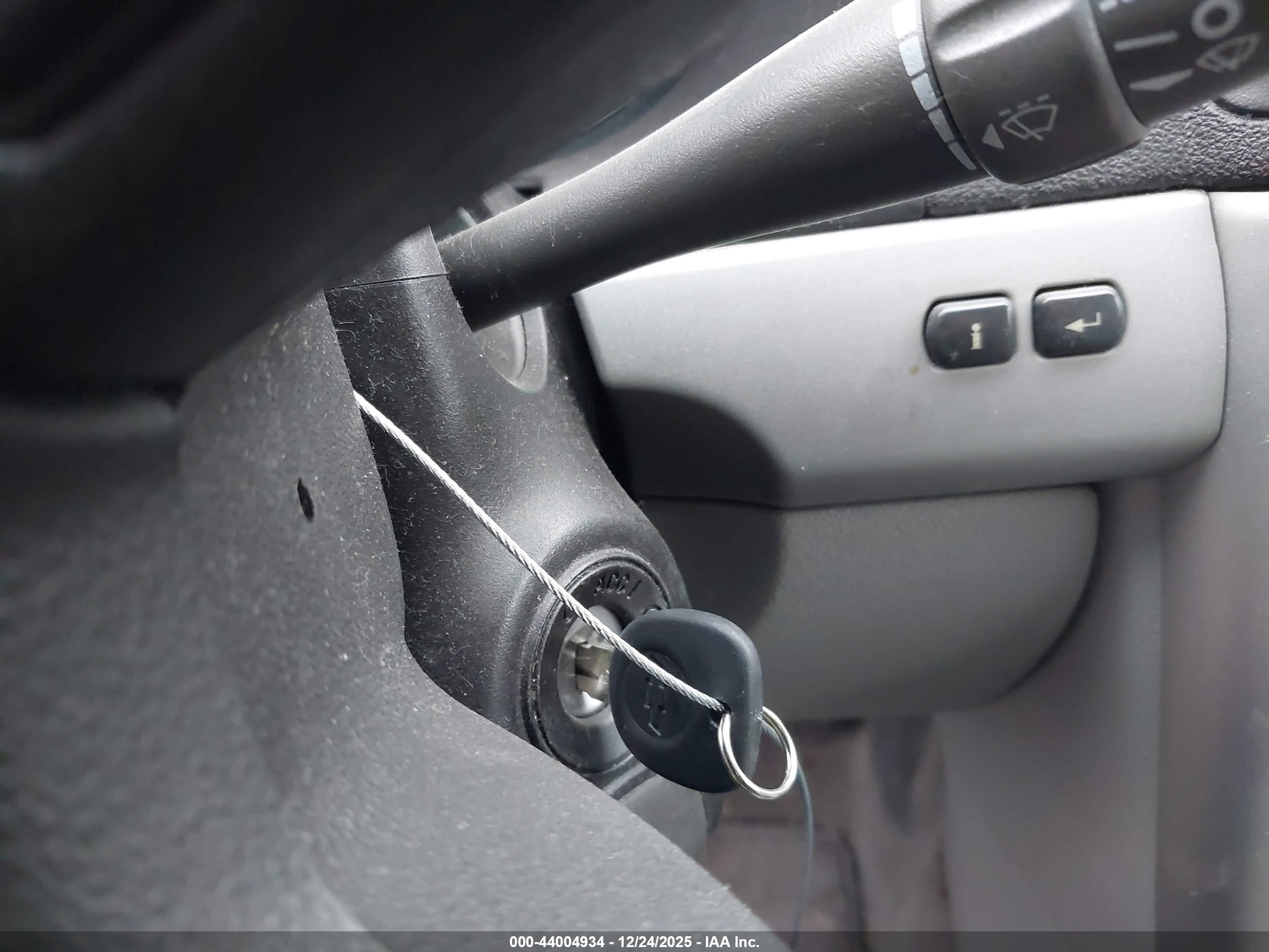 CHEVROLET COBALT image 11