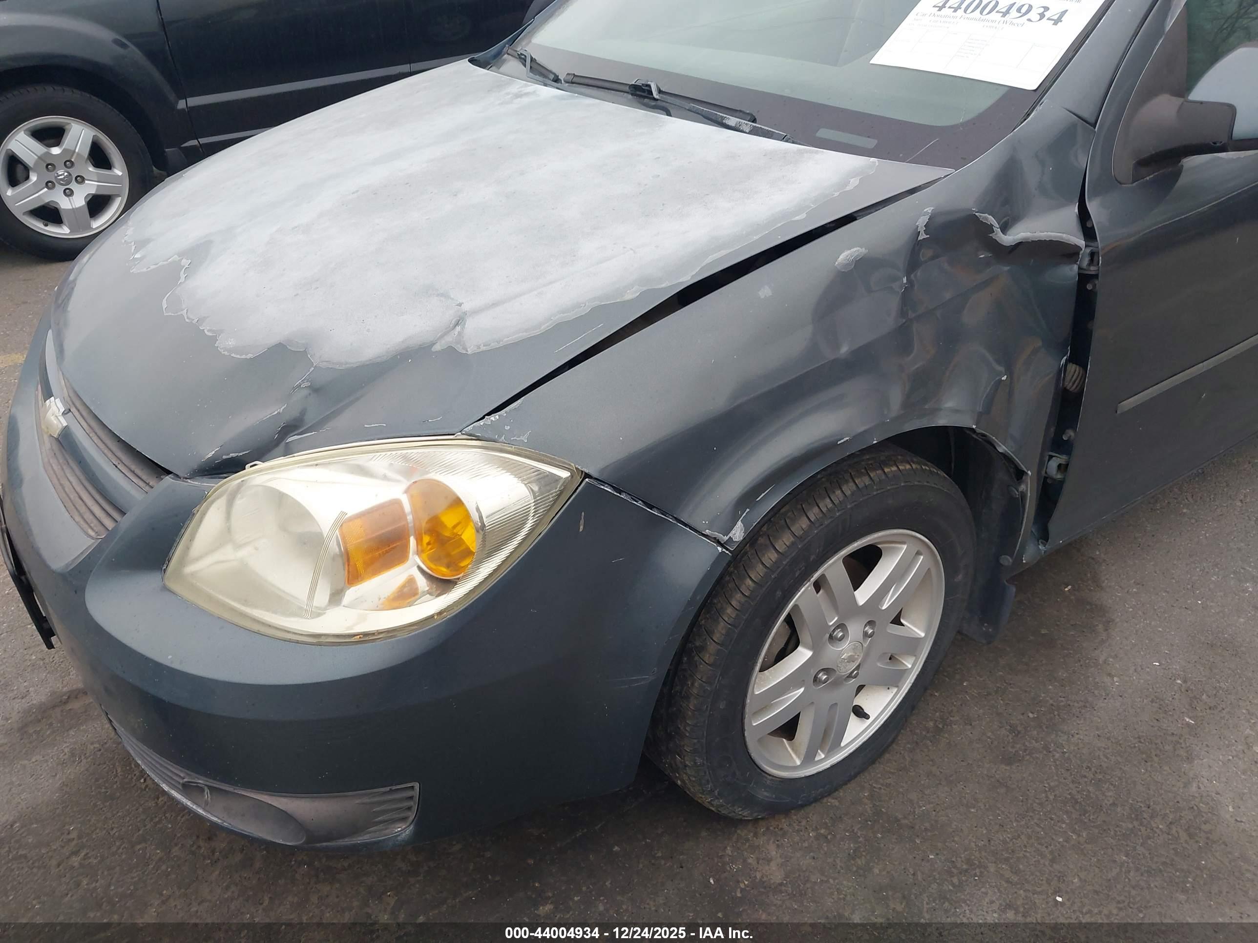 CHEVROLET COBALT image 6