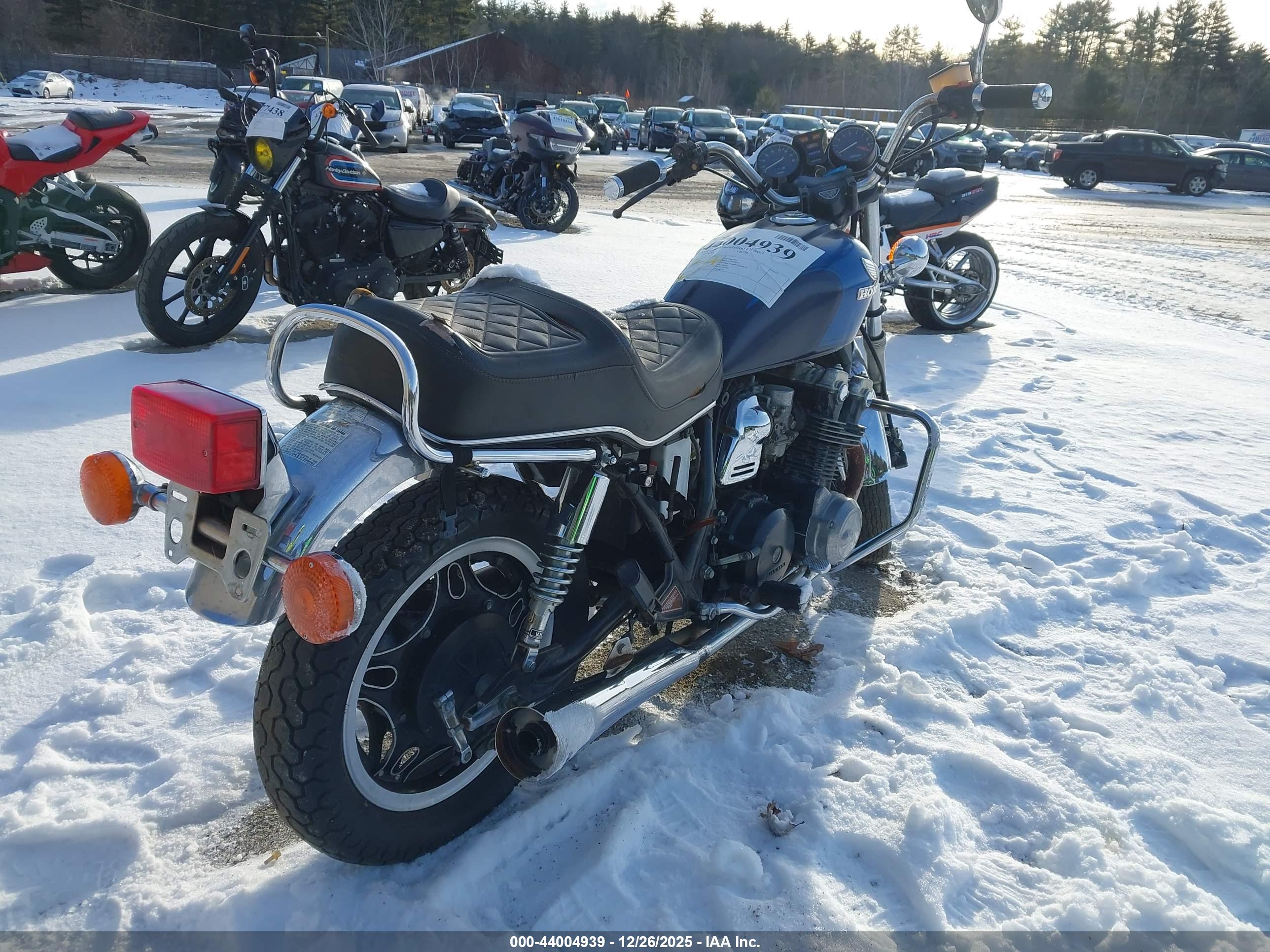 HONDA CB750 image 4