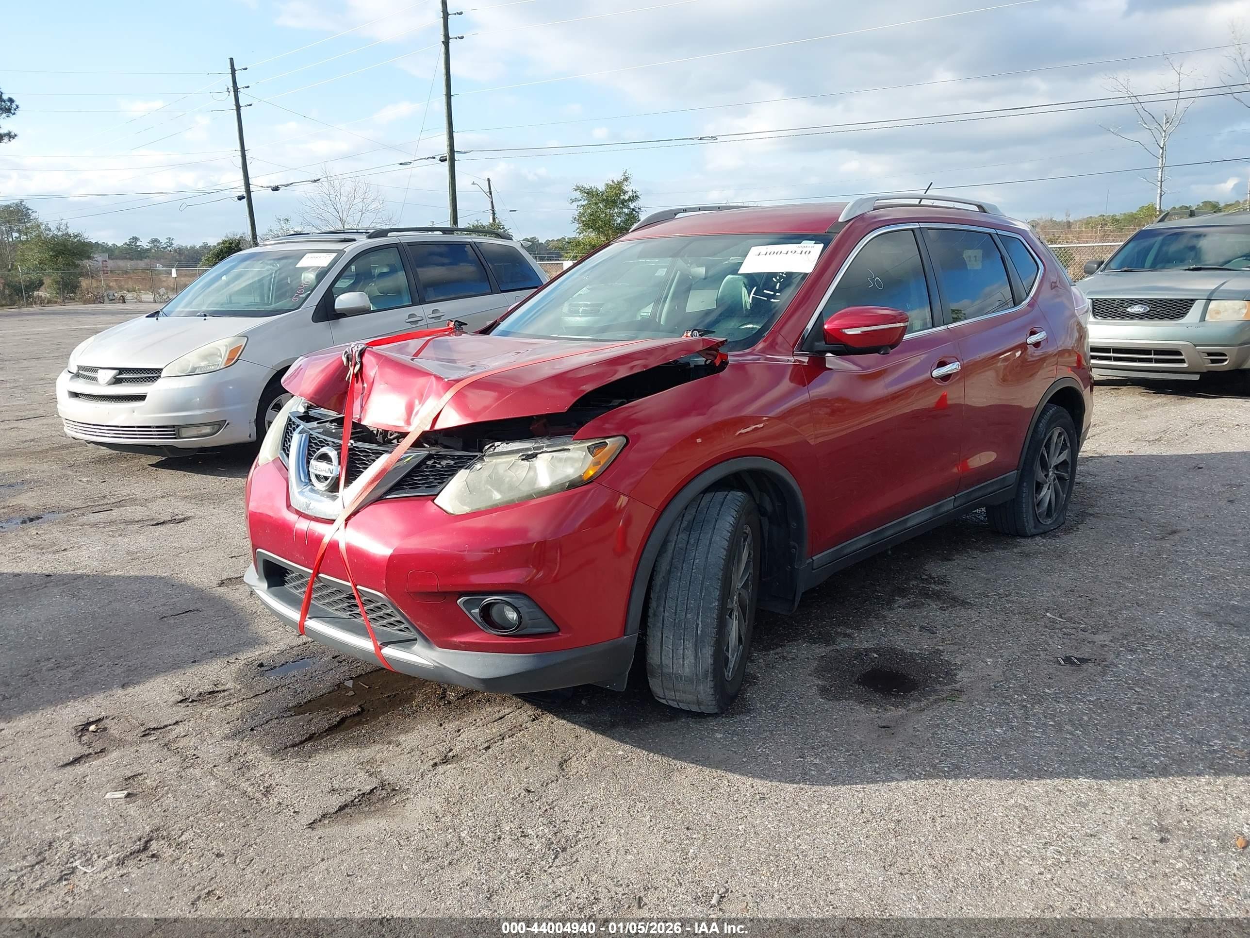NISSAN ROGUE image 2