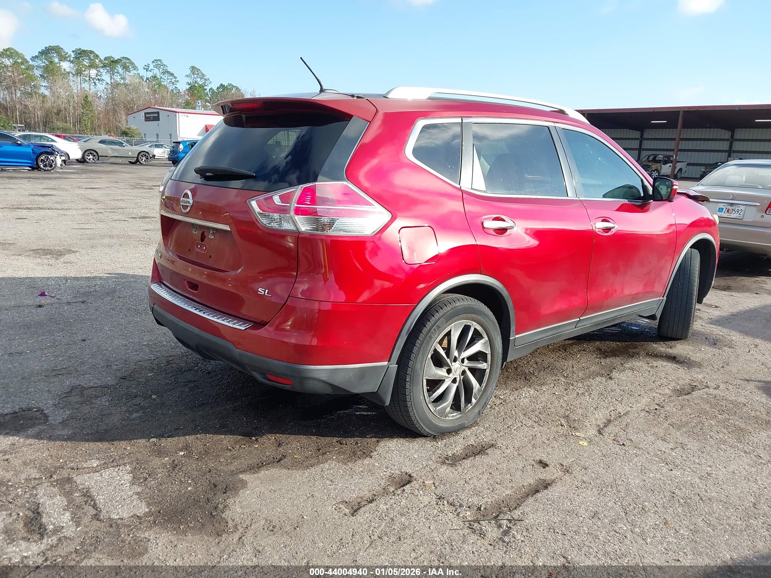 NISSAN ROGUE image 4