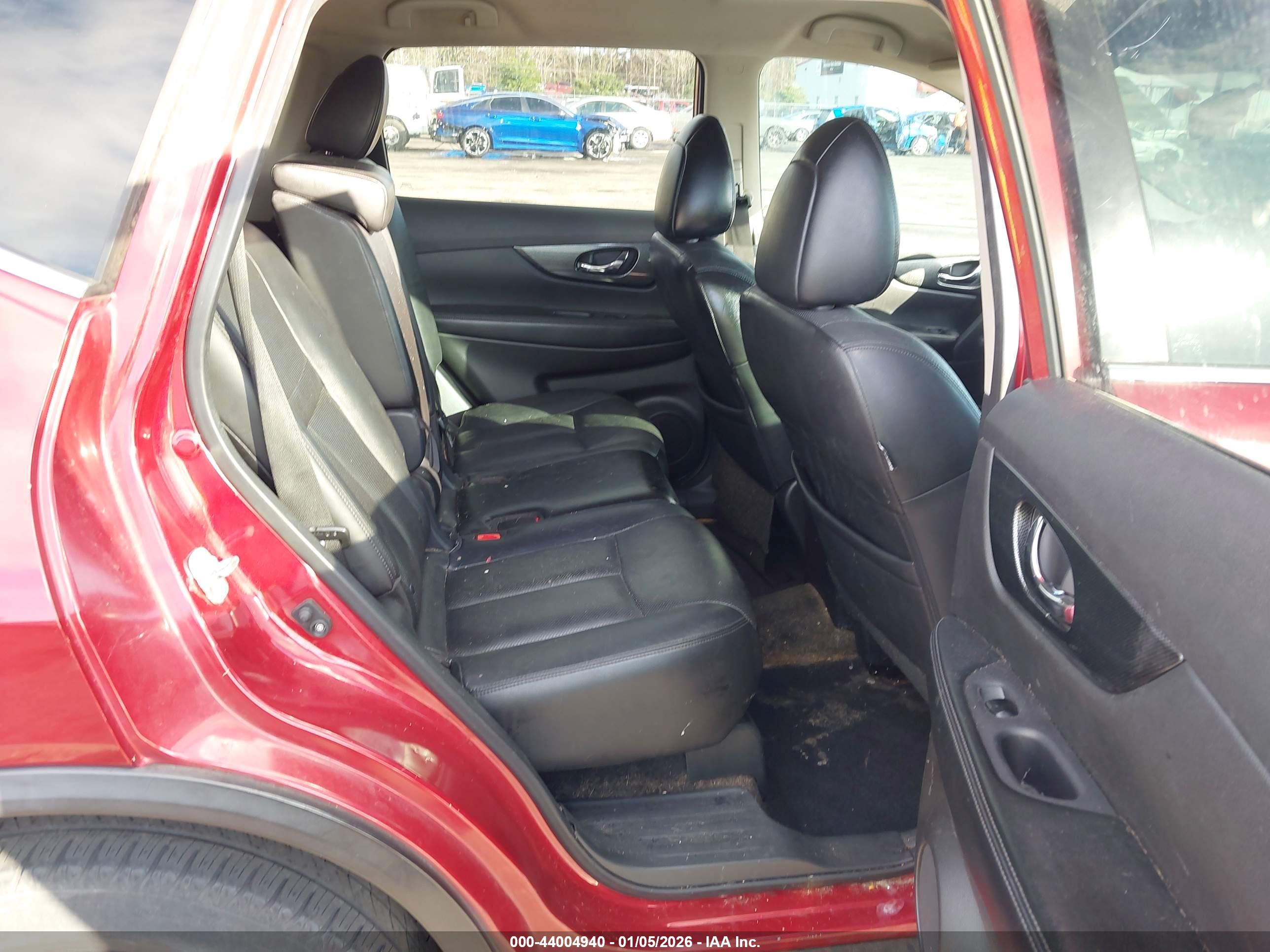 NISSAN ROGUE image 8