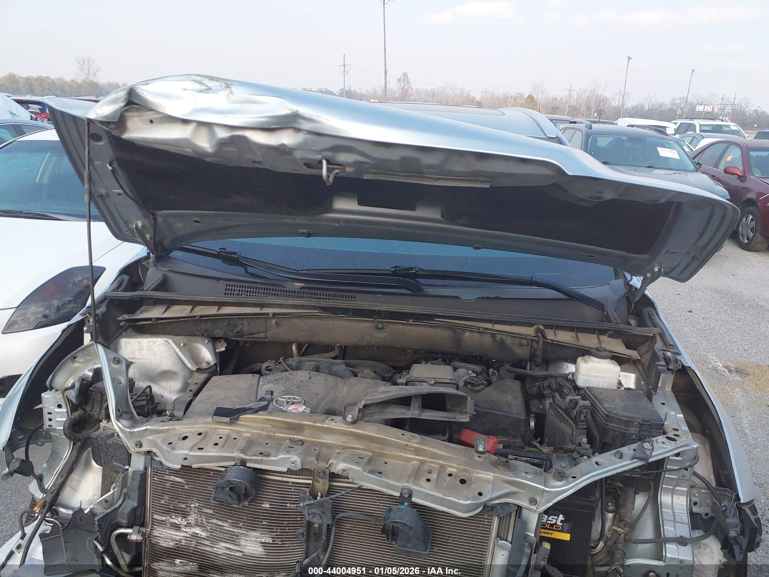 TOYOTA HIGHLANDER image 10