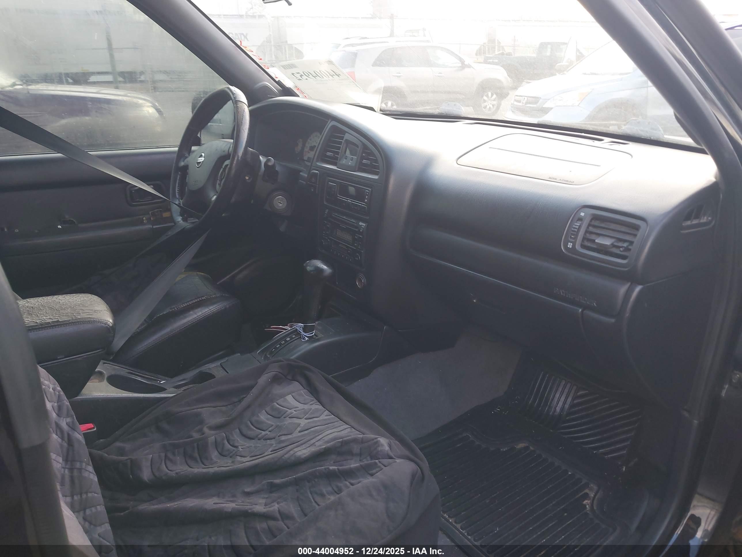 NISSAN PATHFINDER image 5