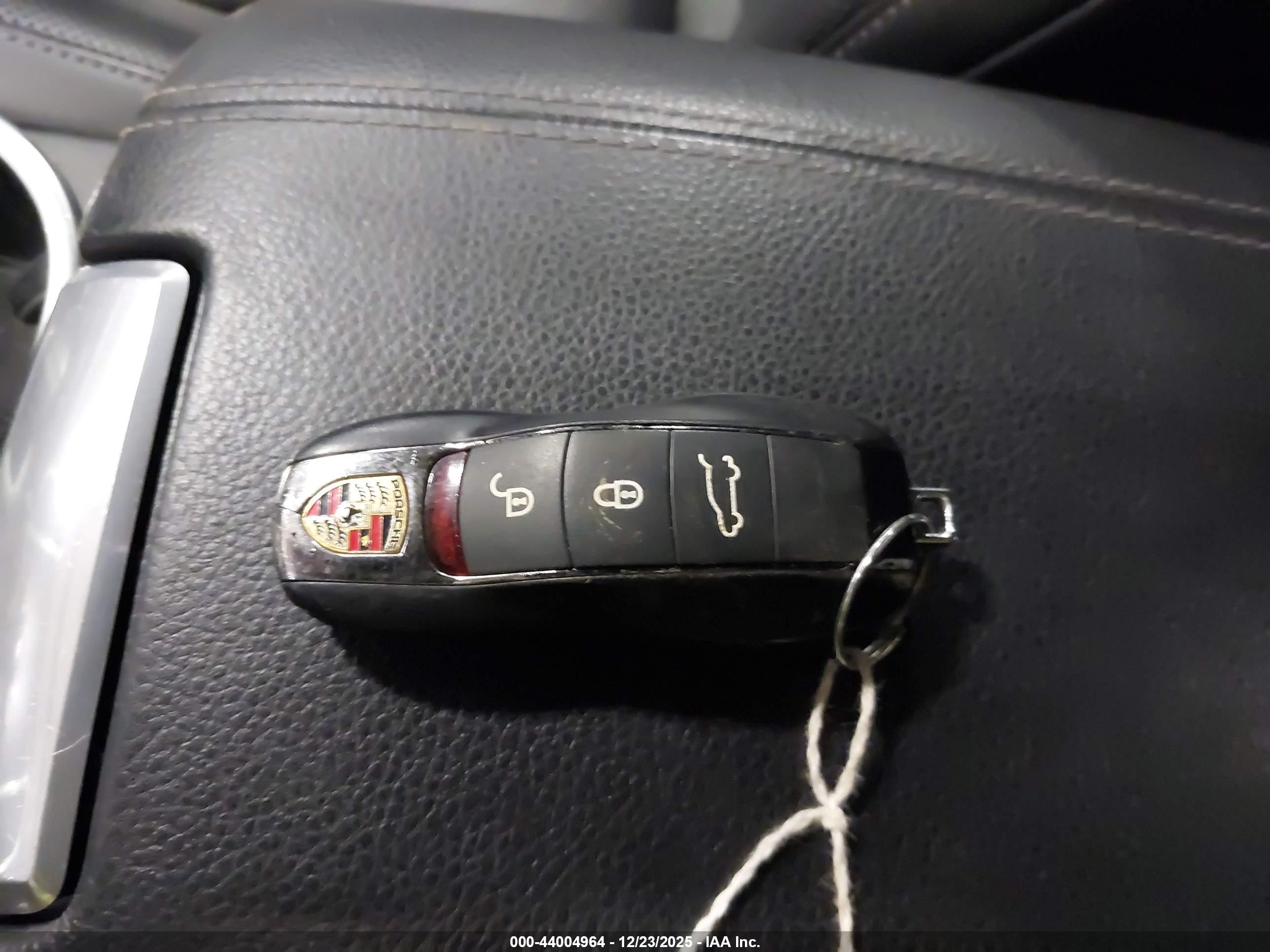 PORSCHE CAYENNE image 11