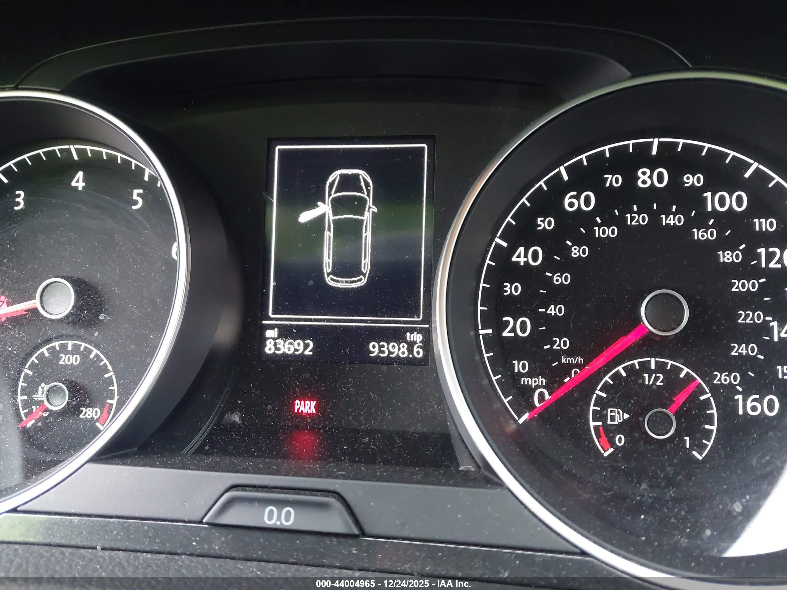 VOLKSWAGEN GOLF image 7