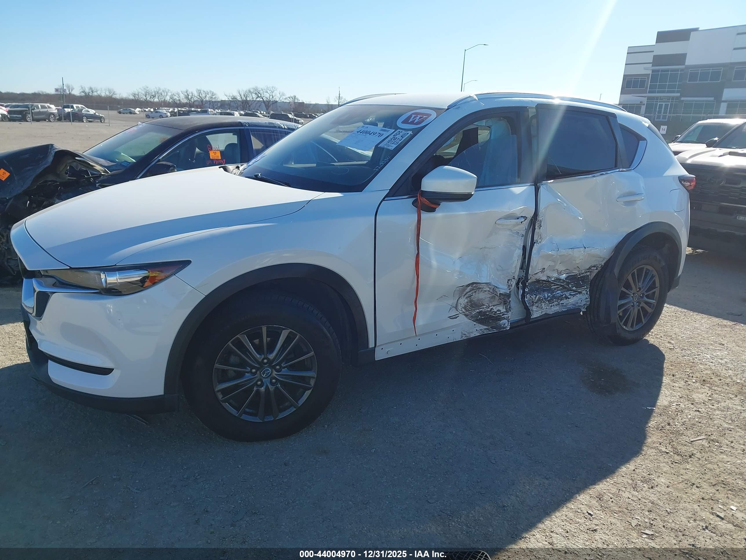 MAZDA CX-5 image 2