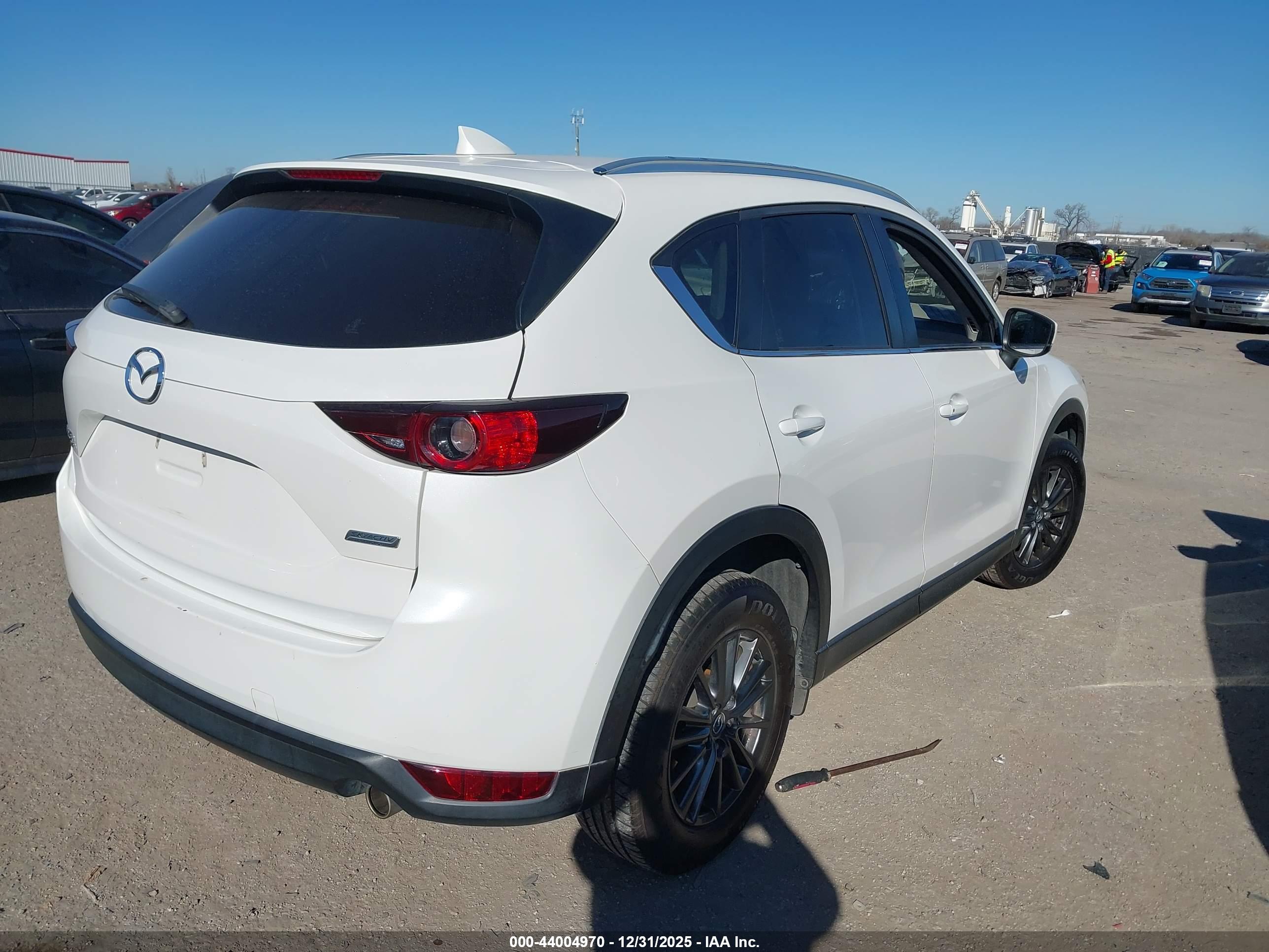 MAZDA CX-5 image 4