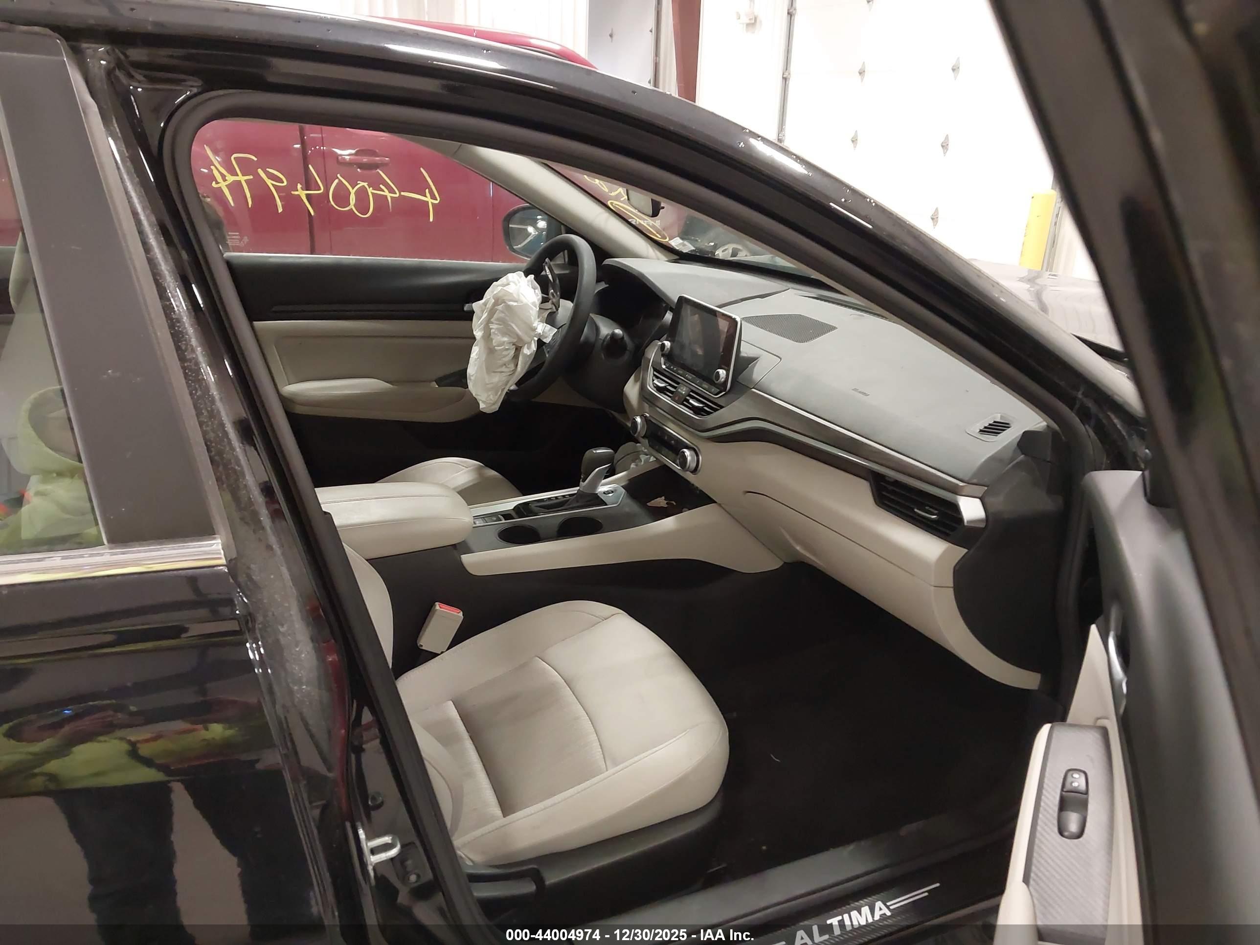 NISSAN ALTIMA image 5