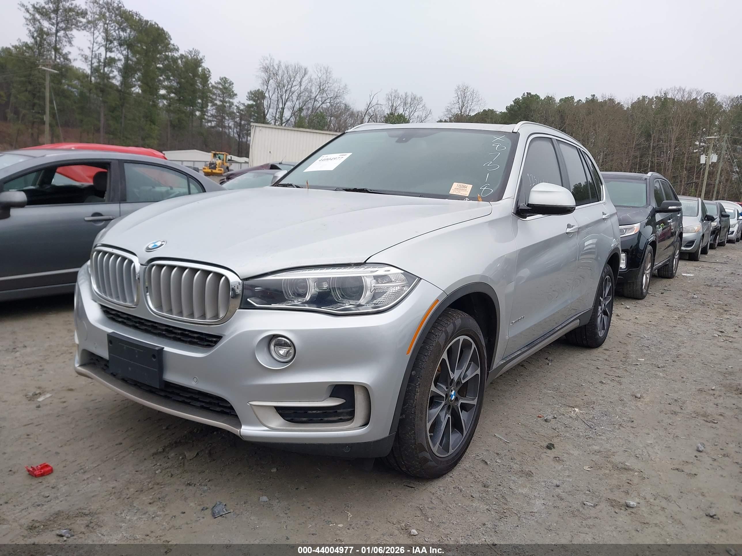 BMW X5 image 2