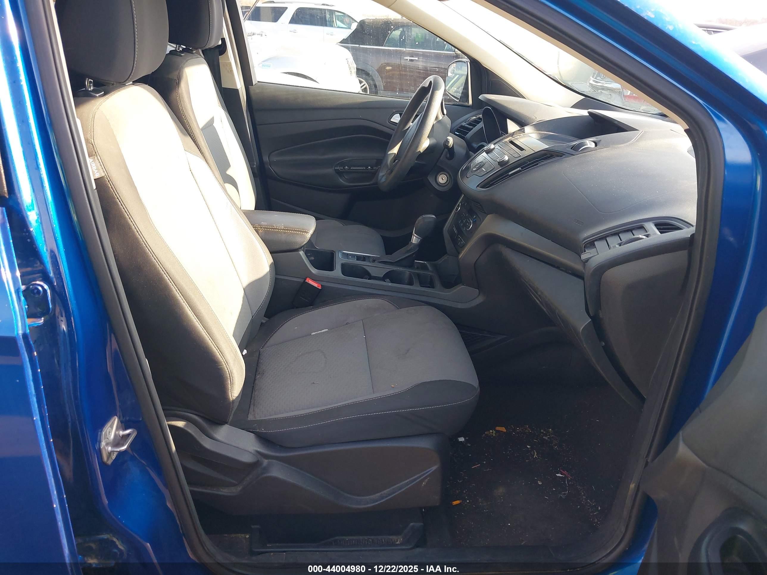 FORD ESCAPE image 5