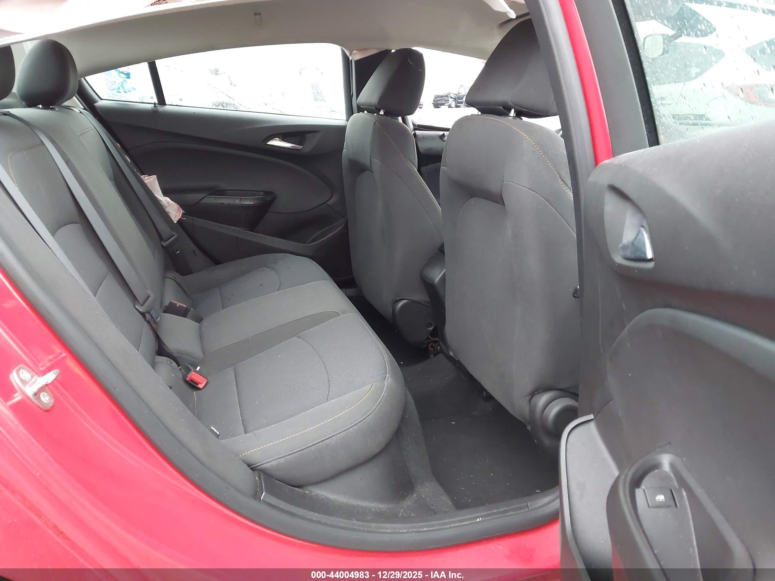 CHEVROLET CRUZE image 8
