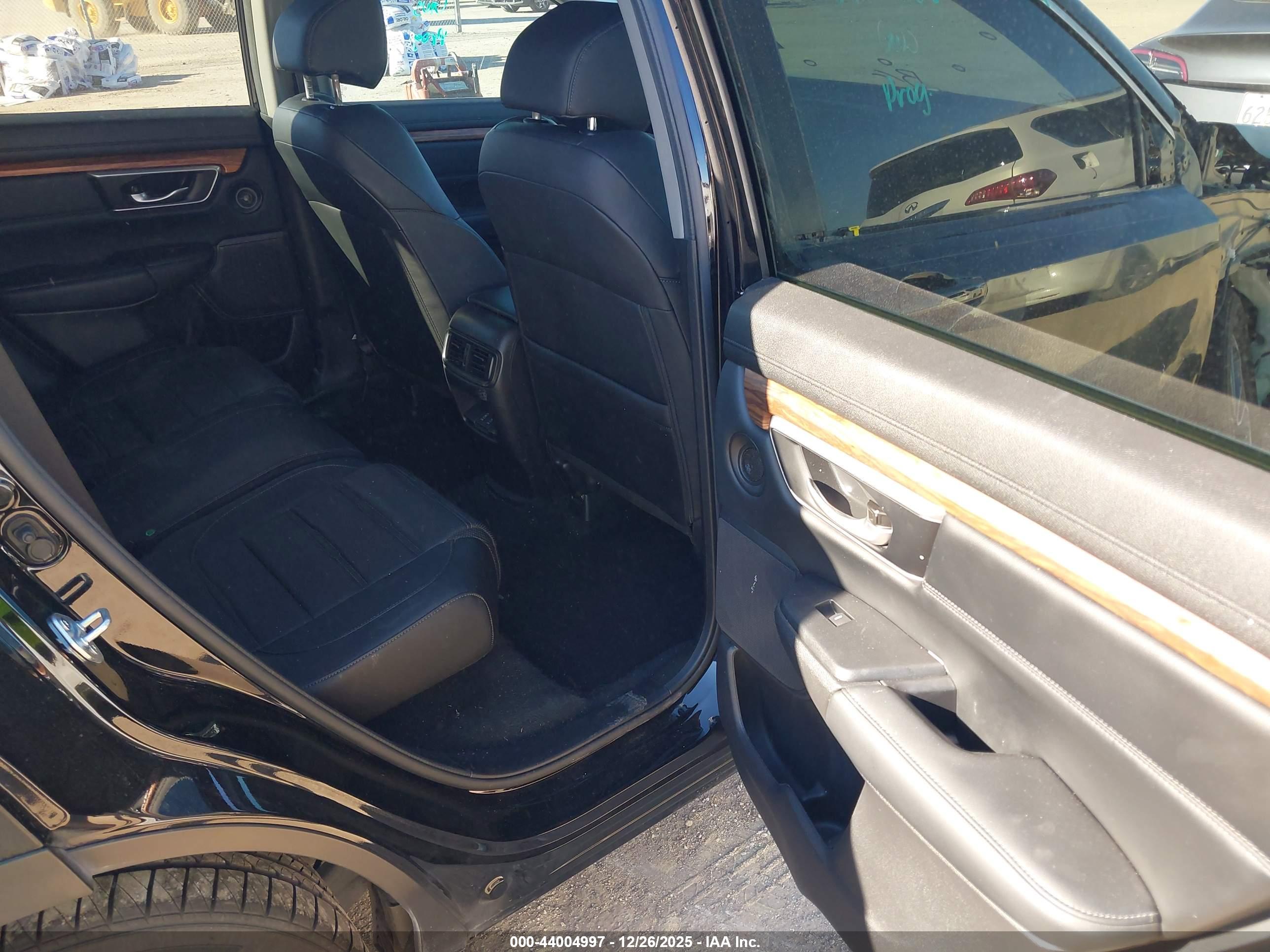 HONDA CR-V image 8