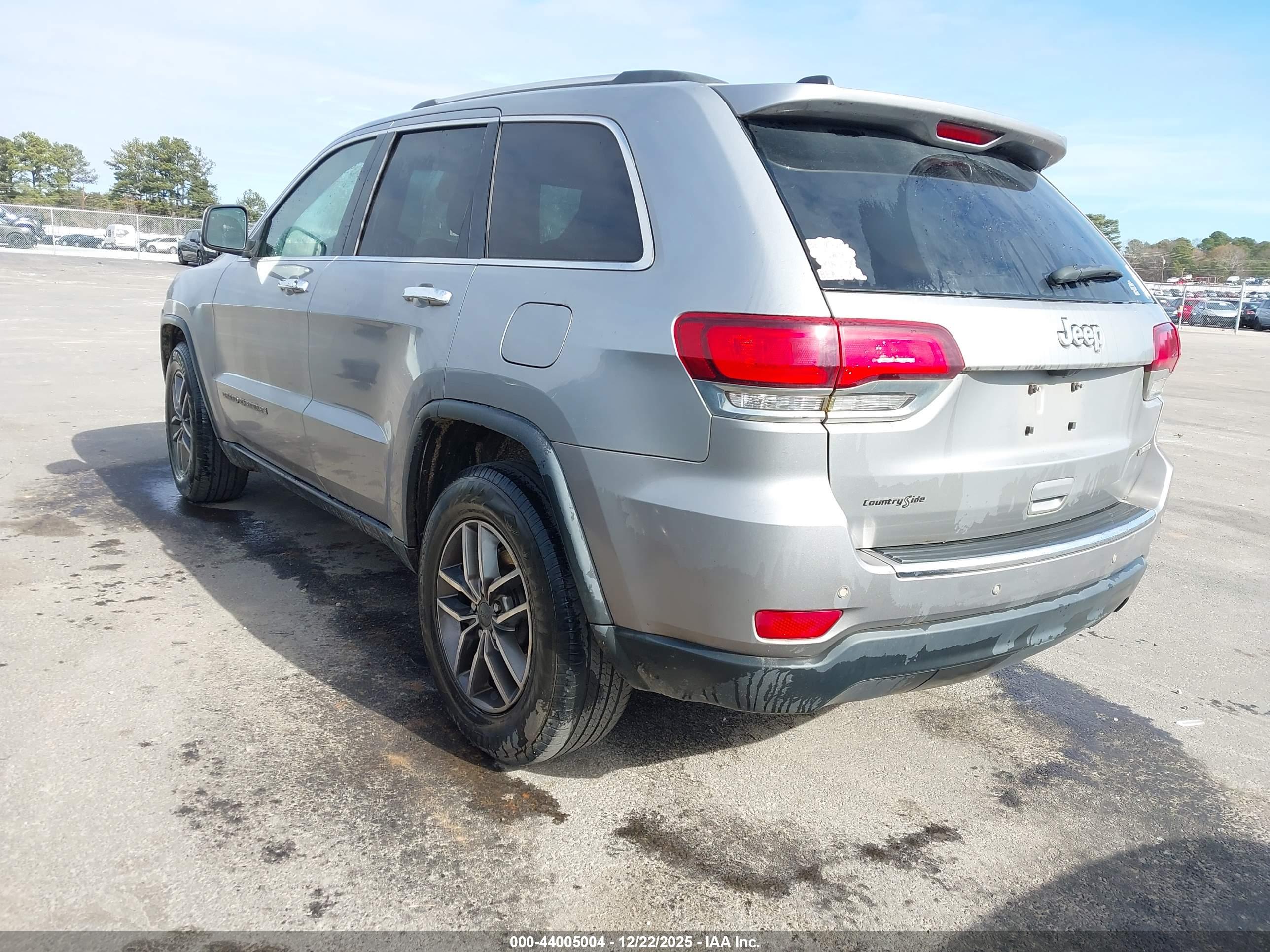 JEEP GRAND image 3