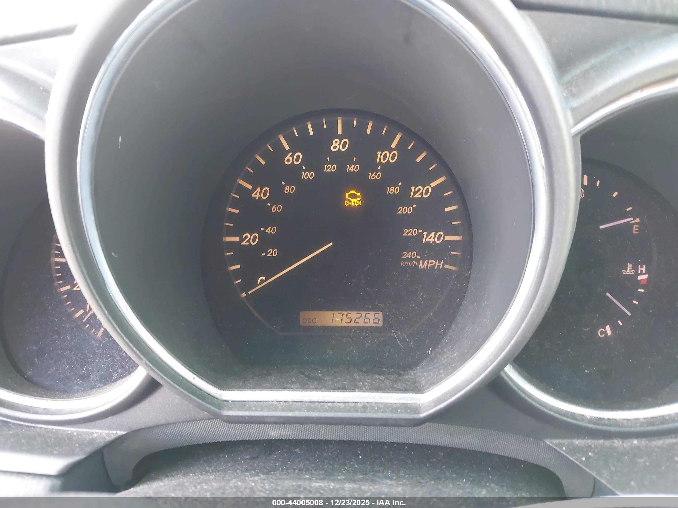 LEXUS RX image 7