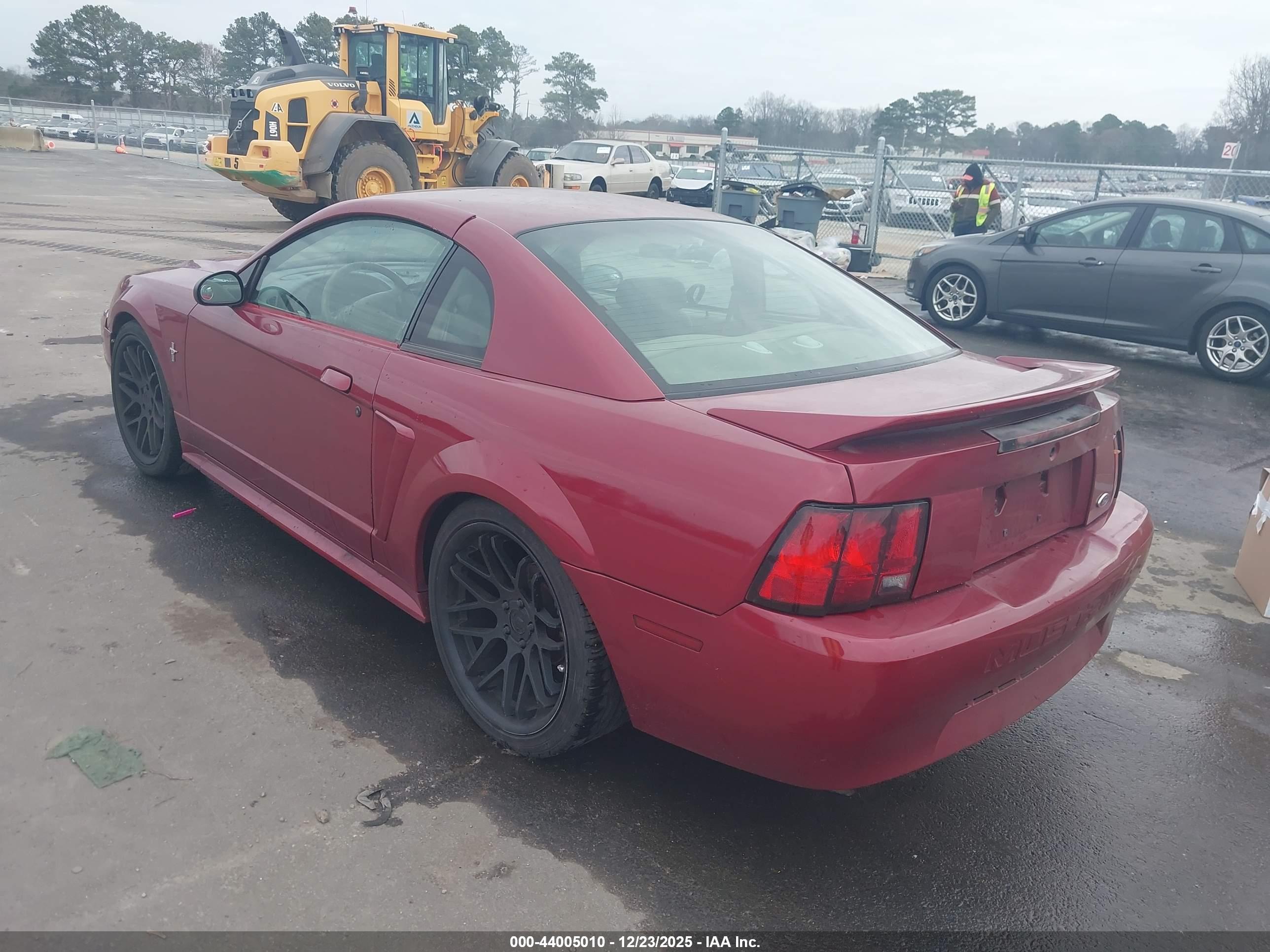 FORD MUSTANG image 3