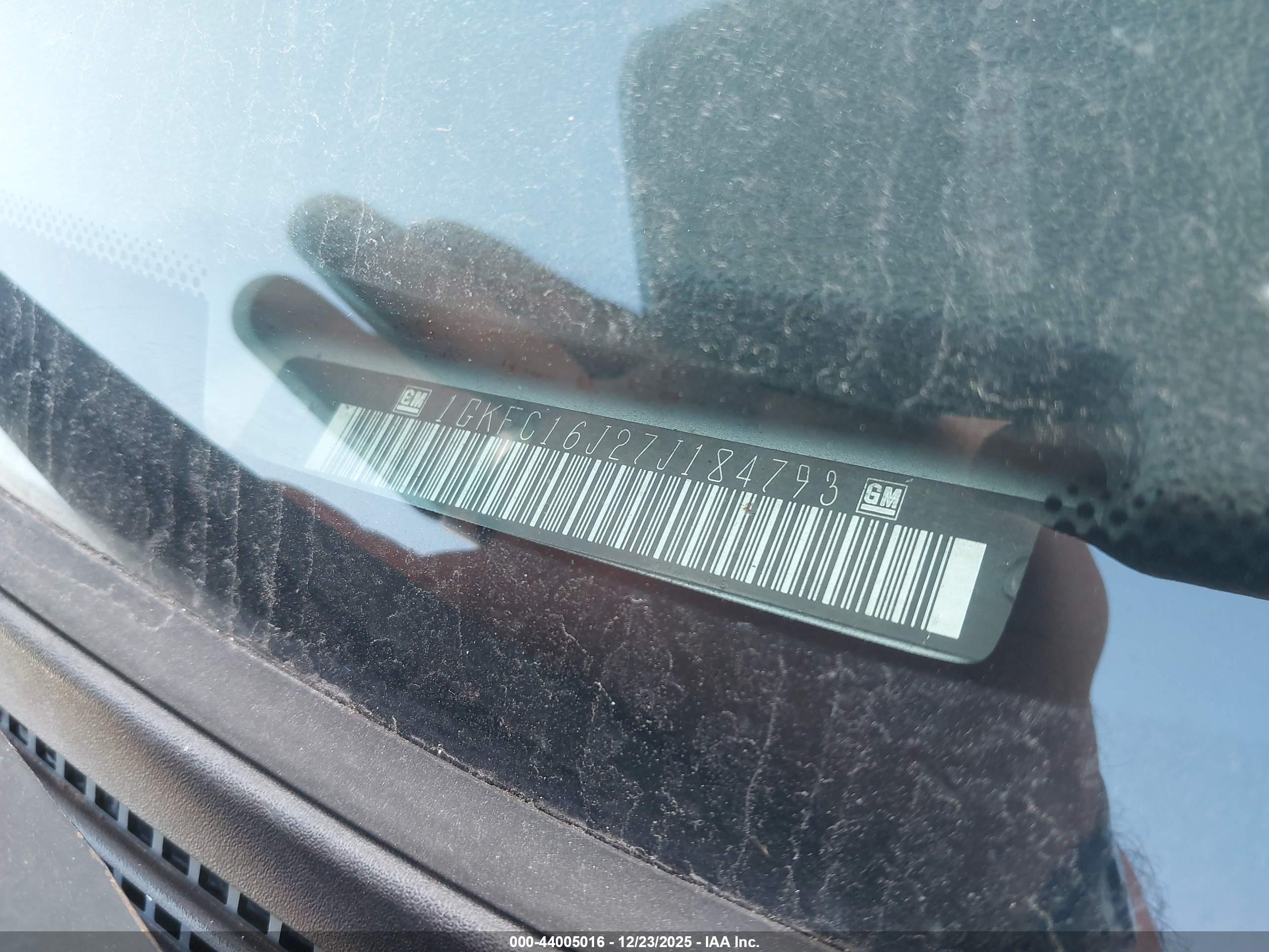 GMC YUKON image 9