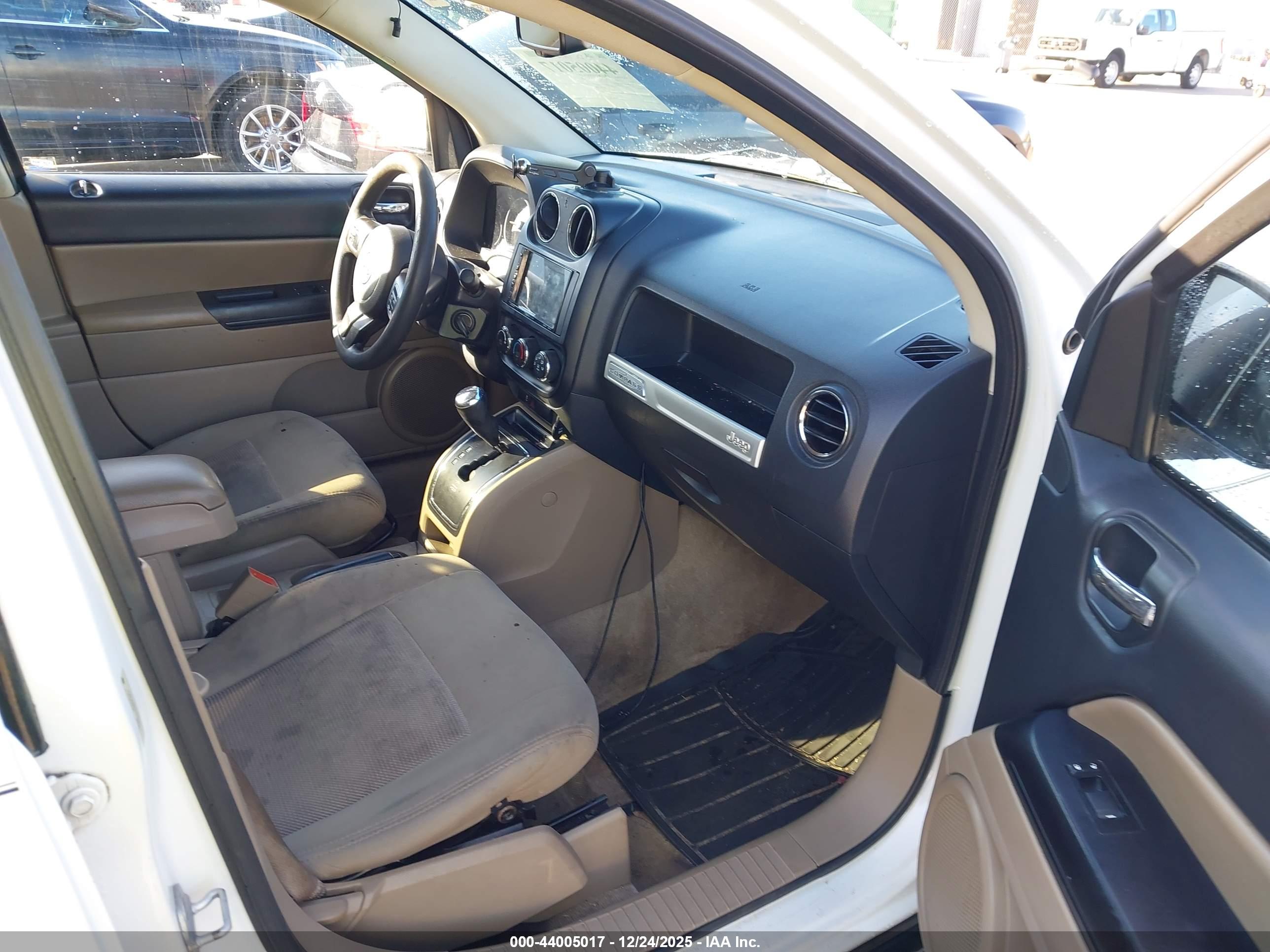 JEEP COMPASS image 5