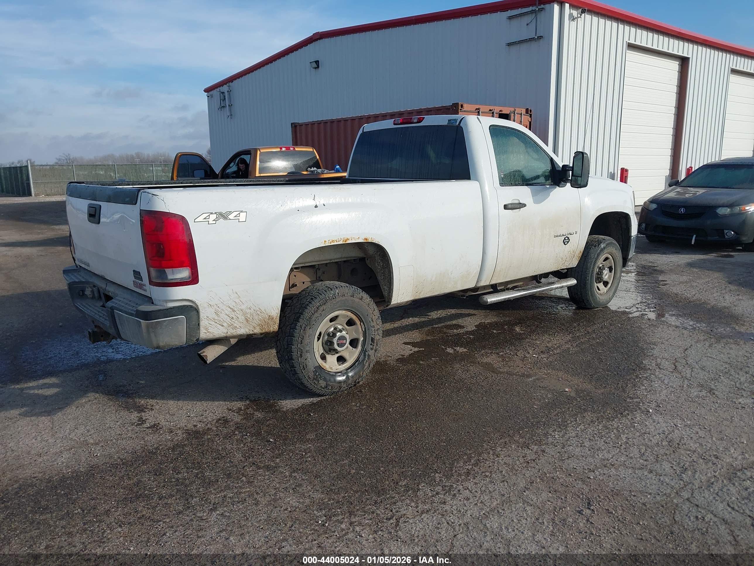 GMC SIERRA image 4