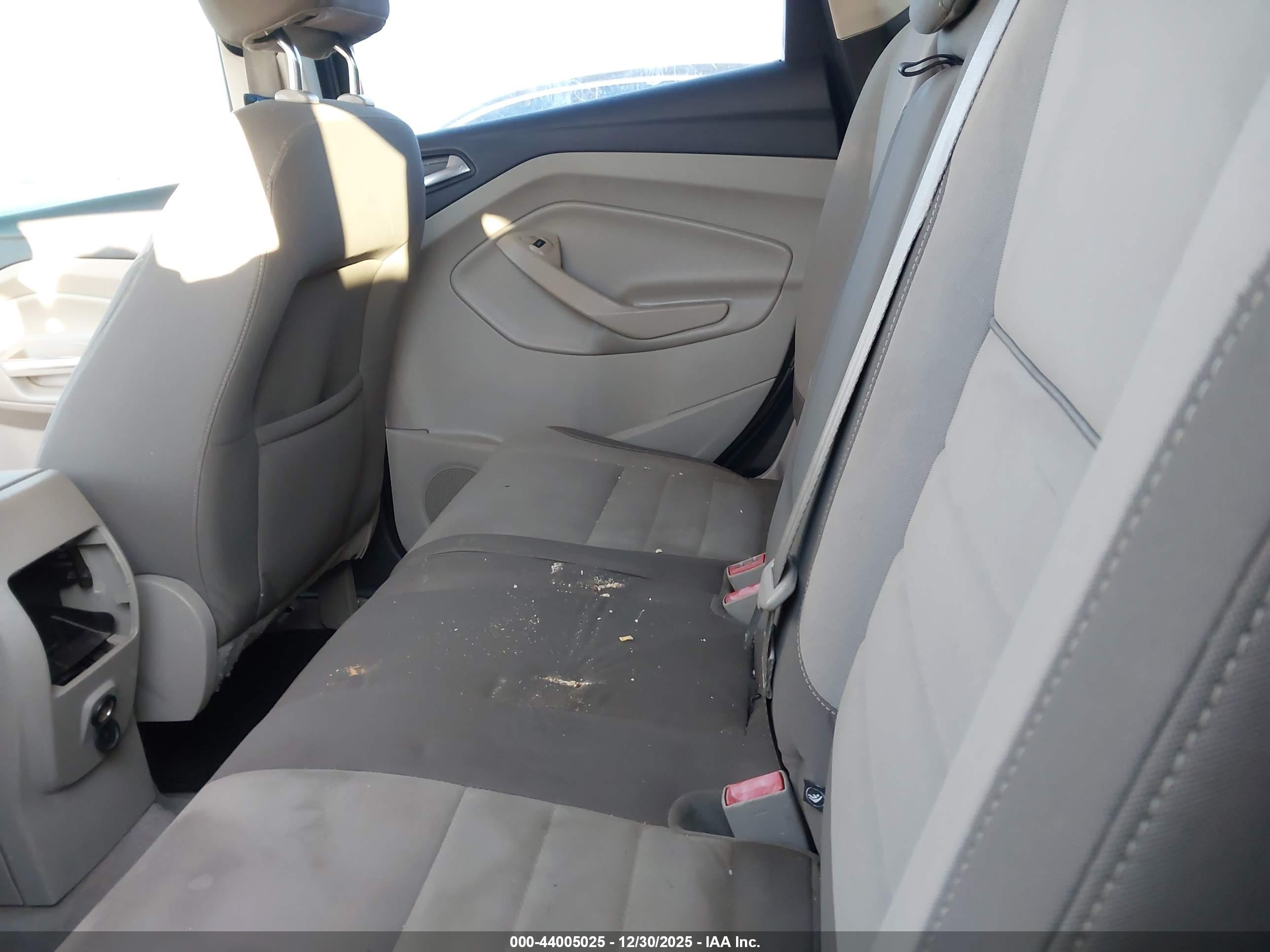 FORD ESCAPE image 8