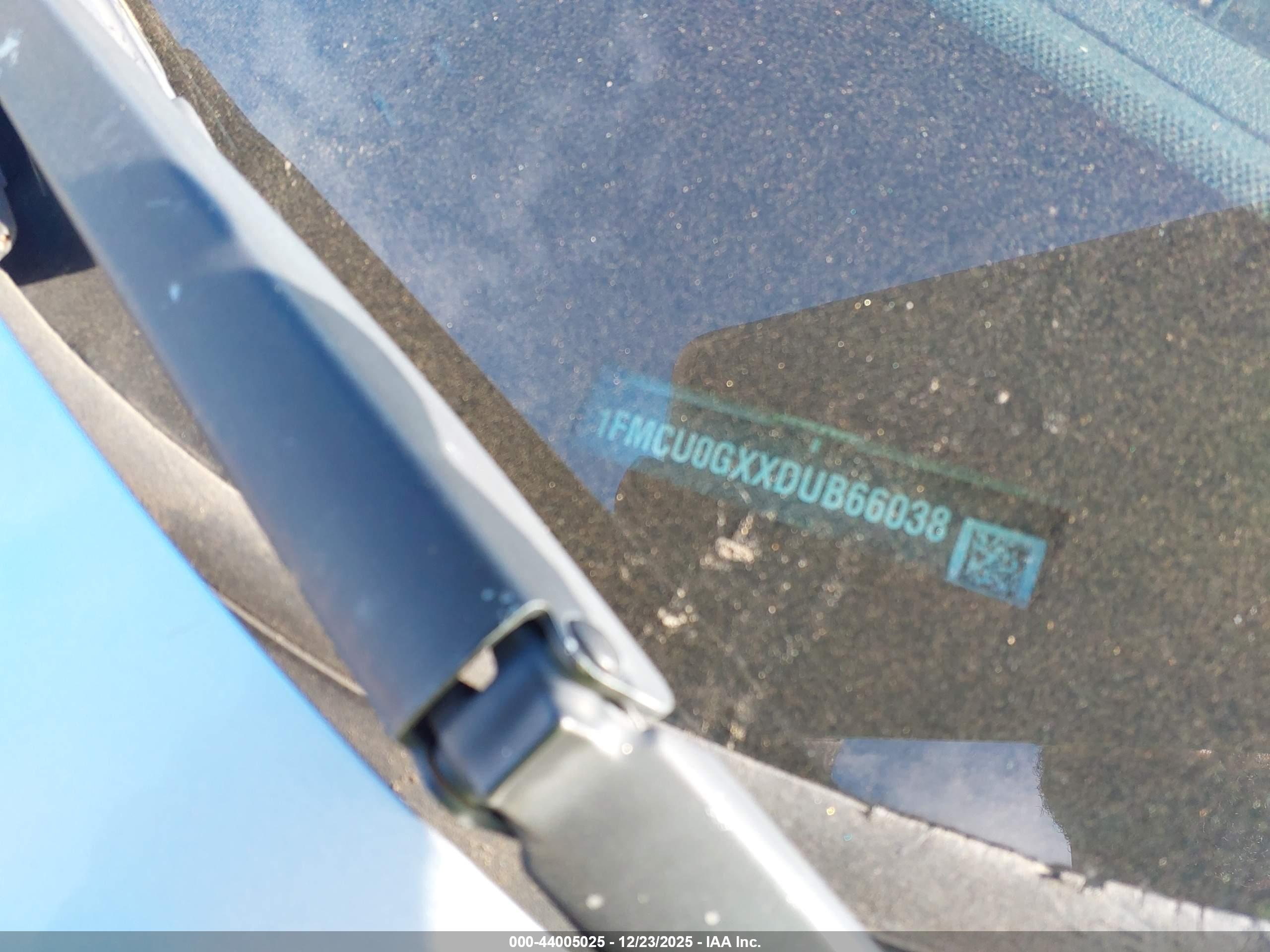 FORD ESCAPE image 9