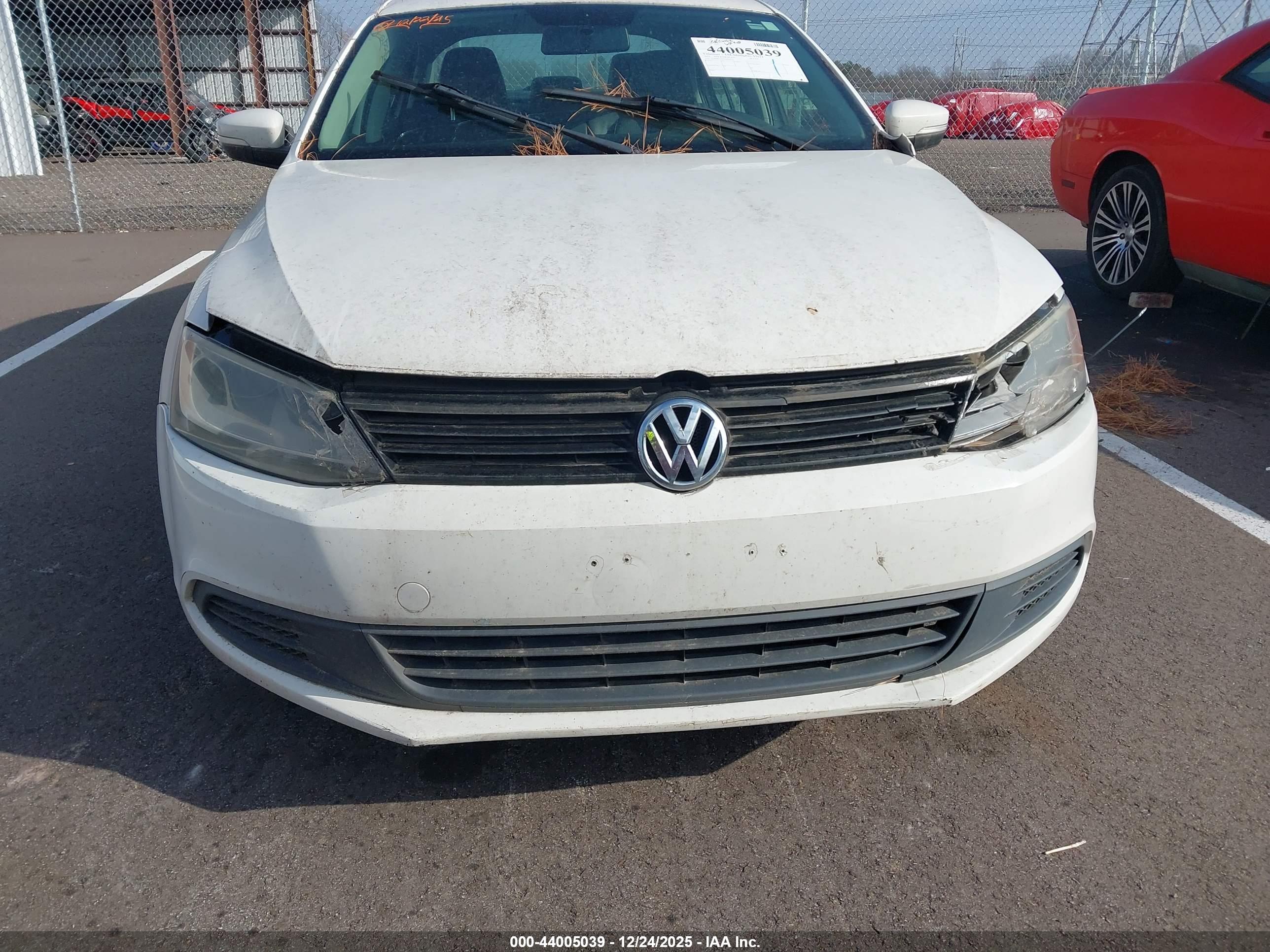 VOLKSWAGEN JETTA image 6