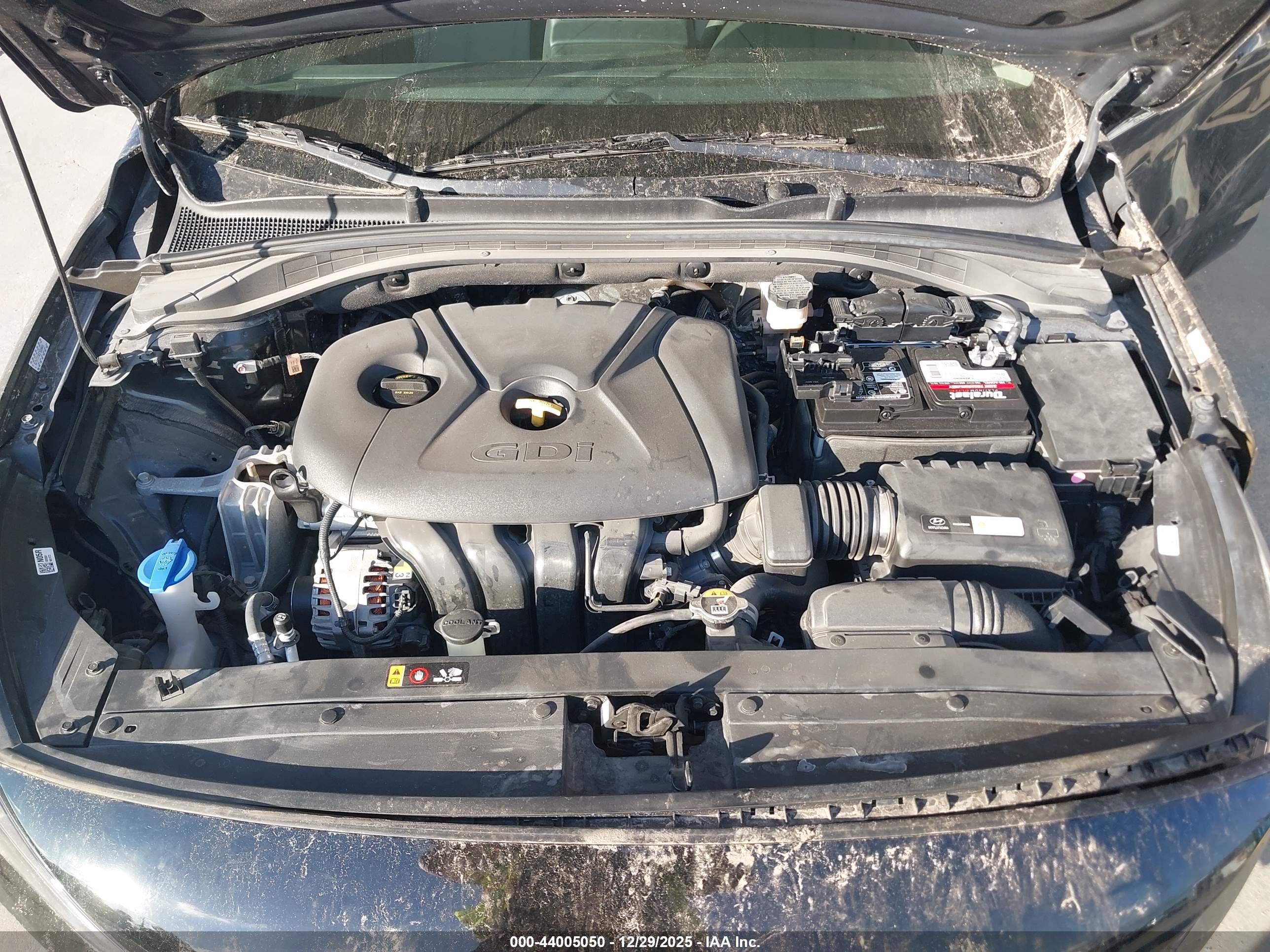 HYUNDAI ELANTRA image 10