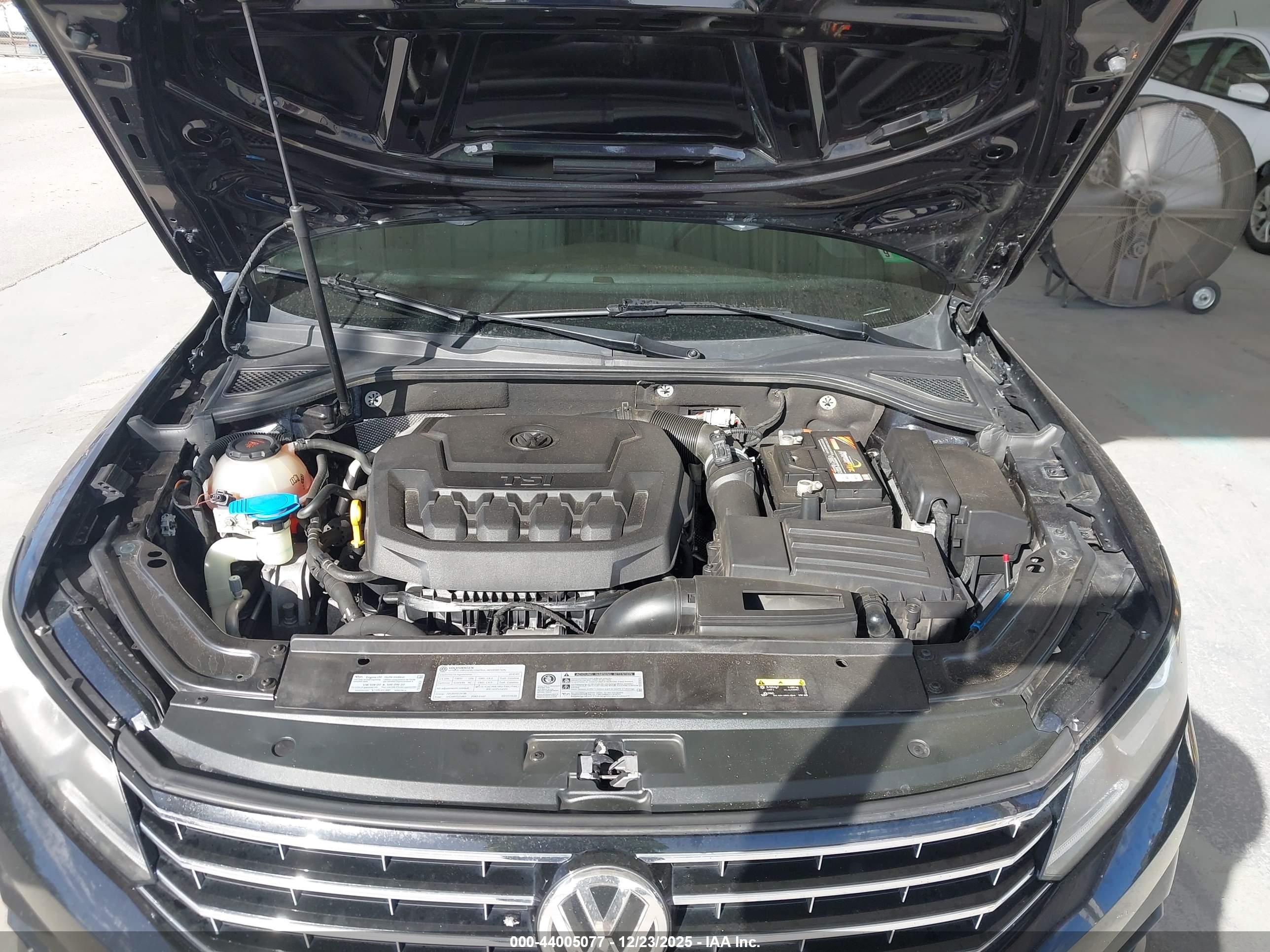 VOLKSWAGEN PASSAT image 10