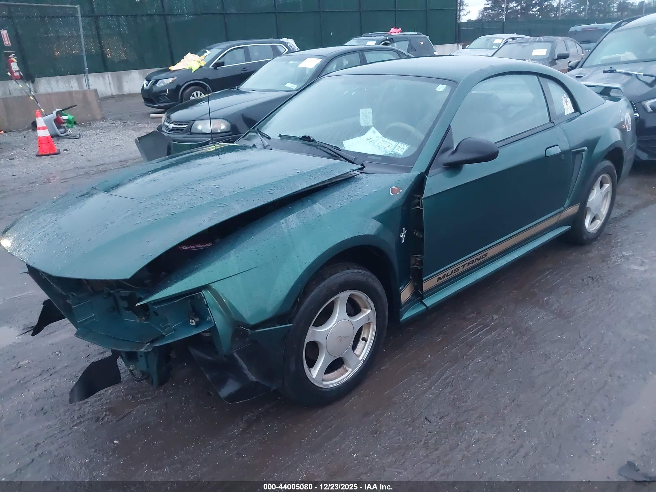 FORD MUSTANG image 2