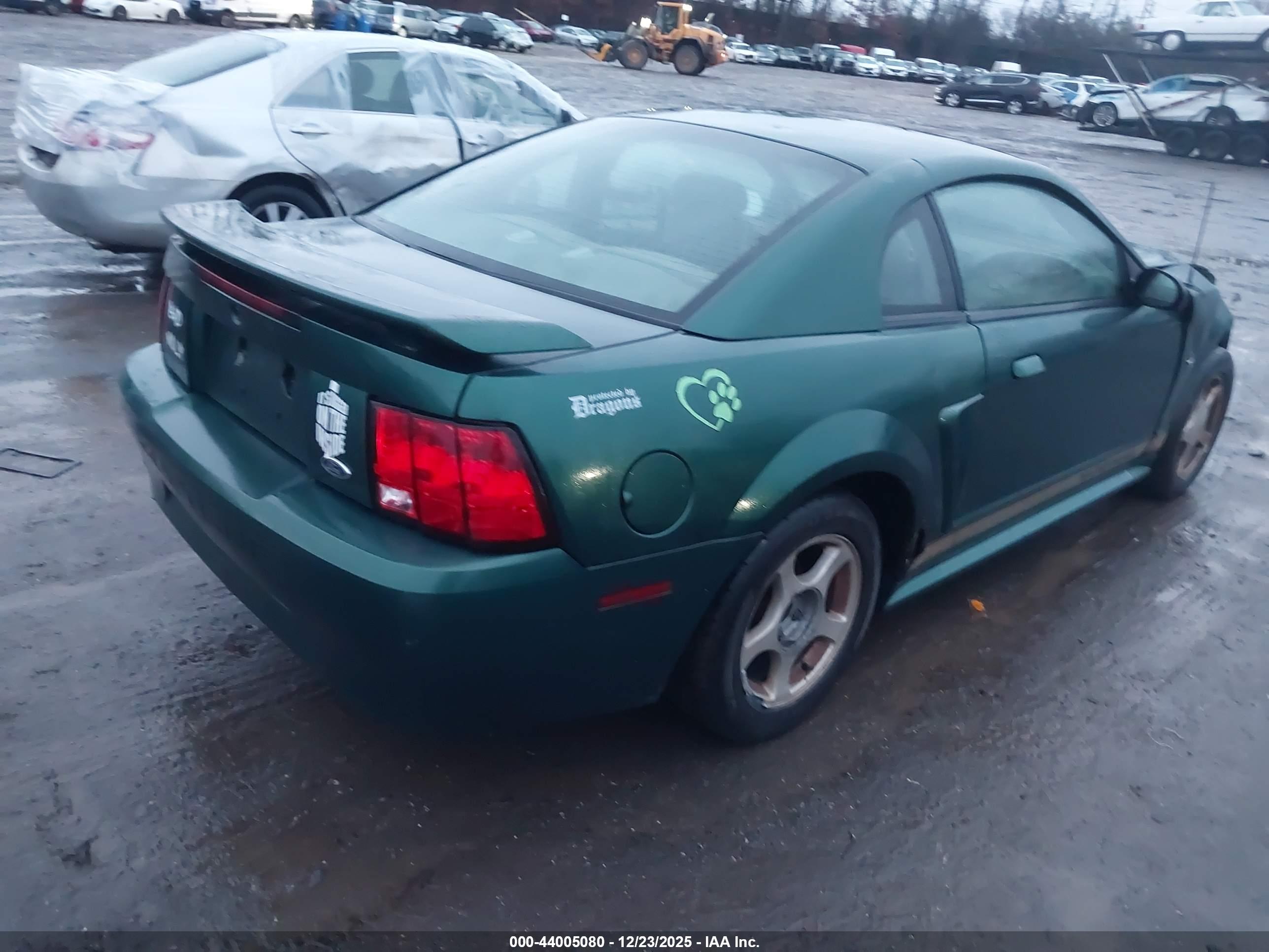 FORD MUSTANG image 4