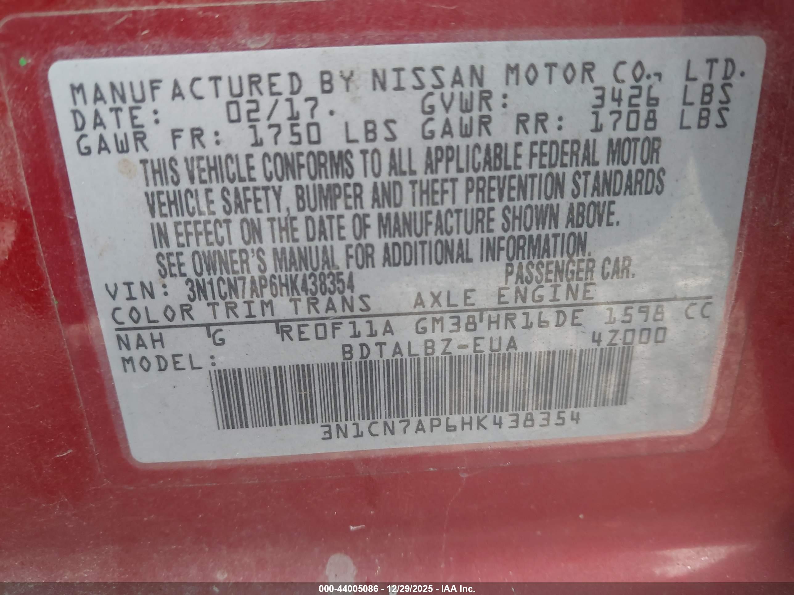 NISSAN VERSA image 9