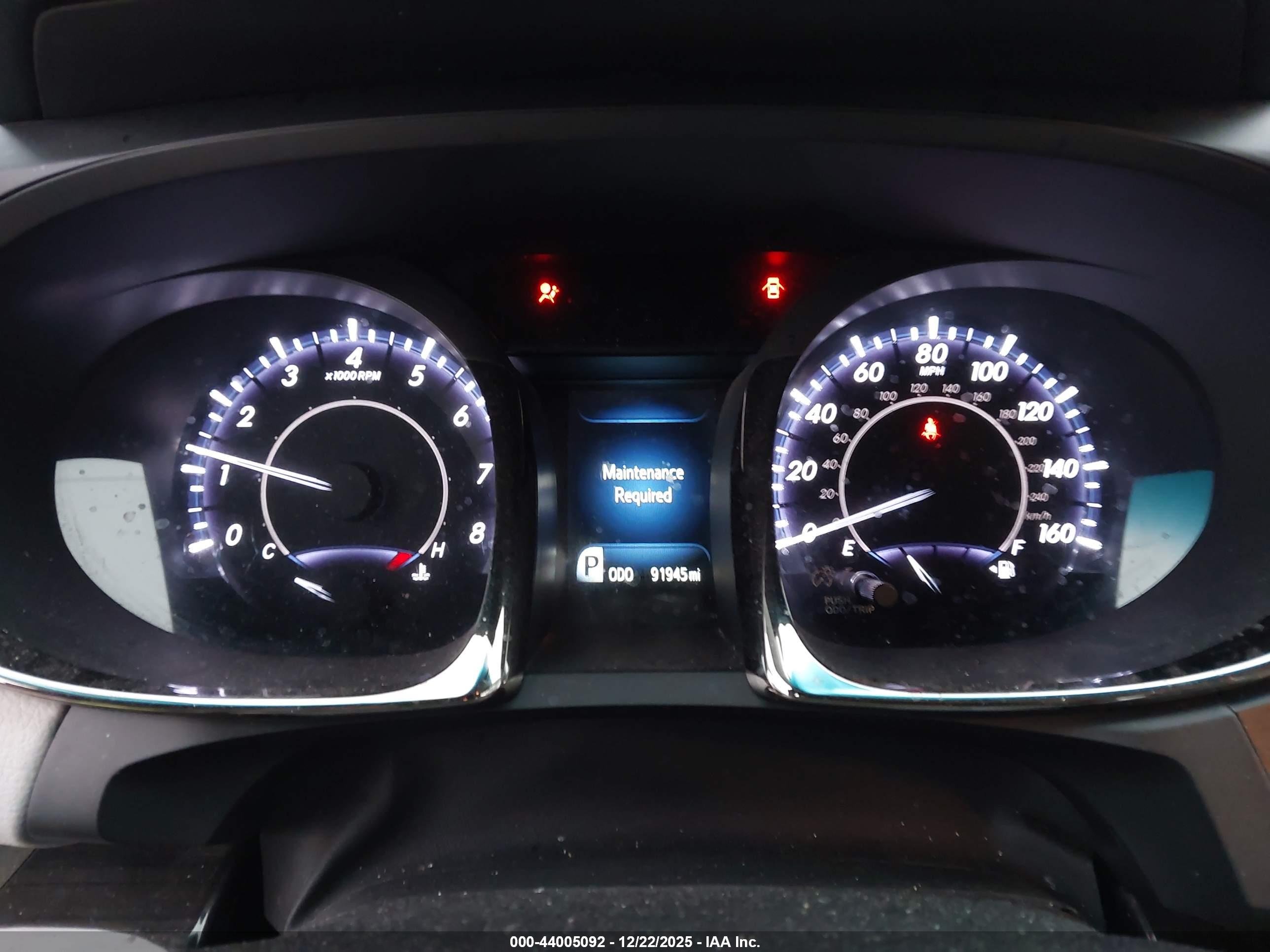 TOYOTA AVALON image 7