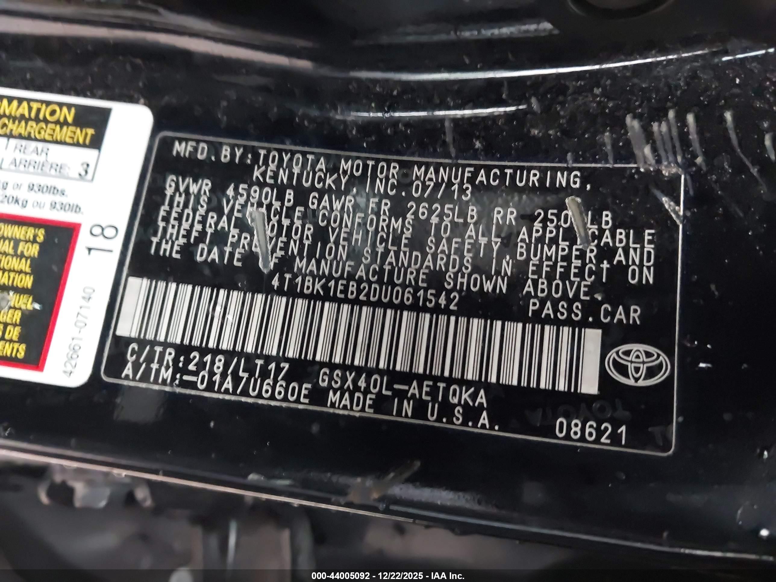 TOYOTA AVALON image 9