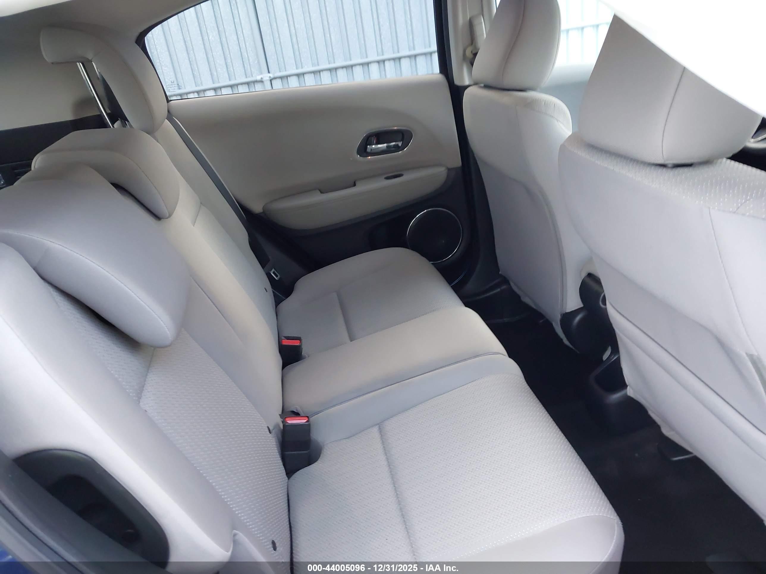 HONDA HR-V image 8
