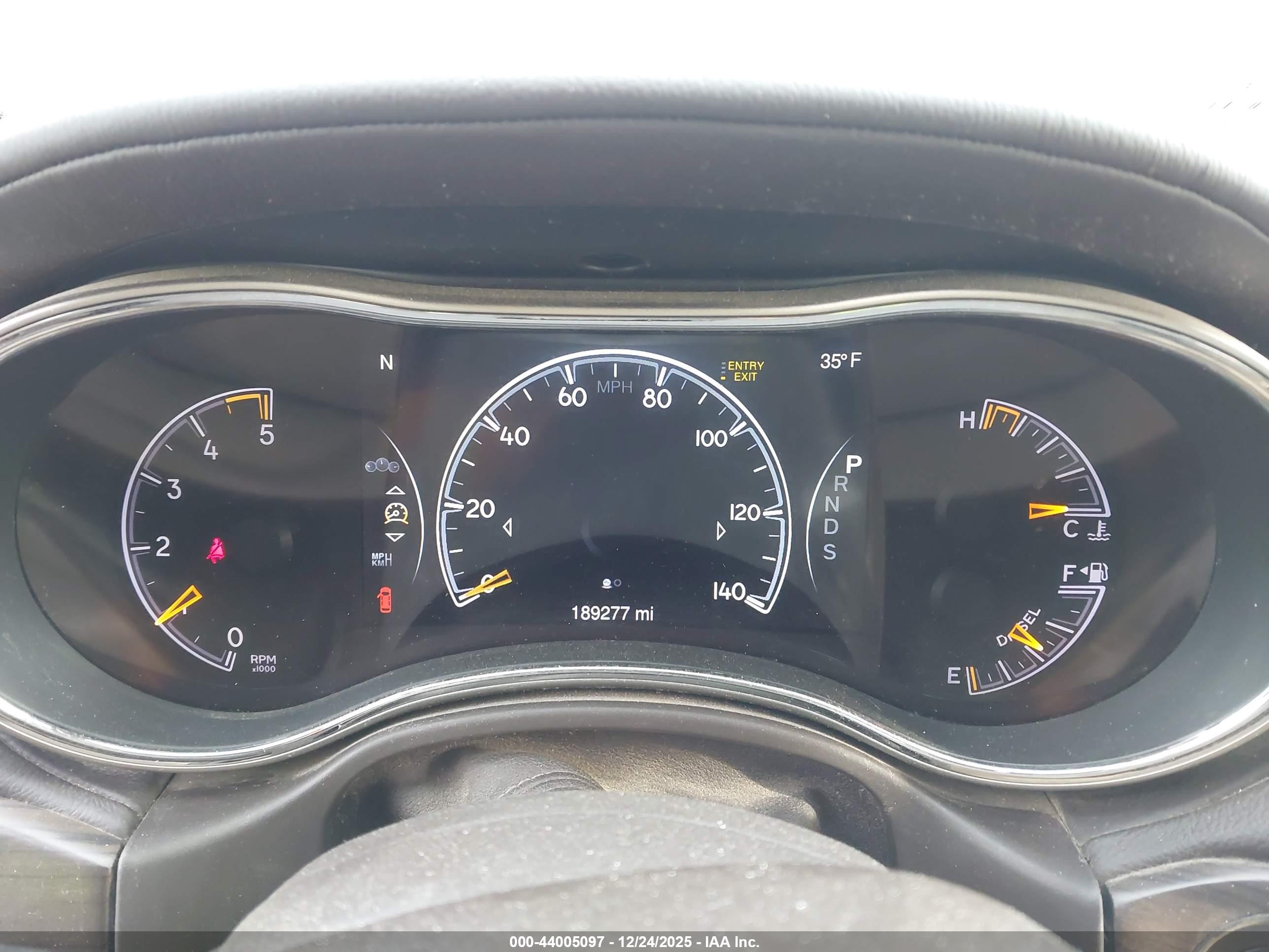 JEEP GRAND image 7