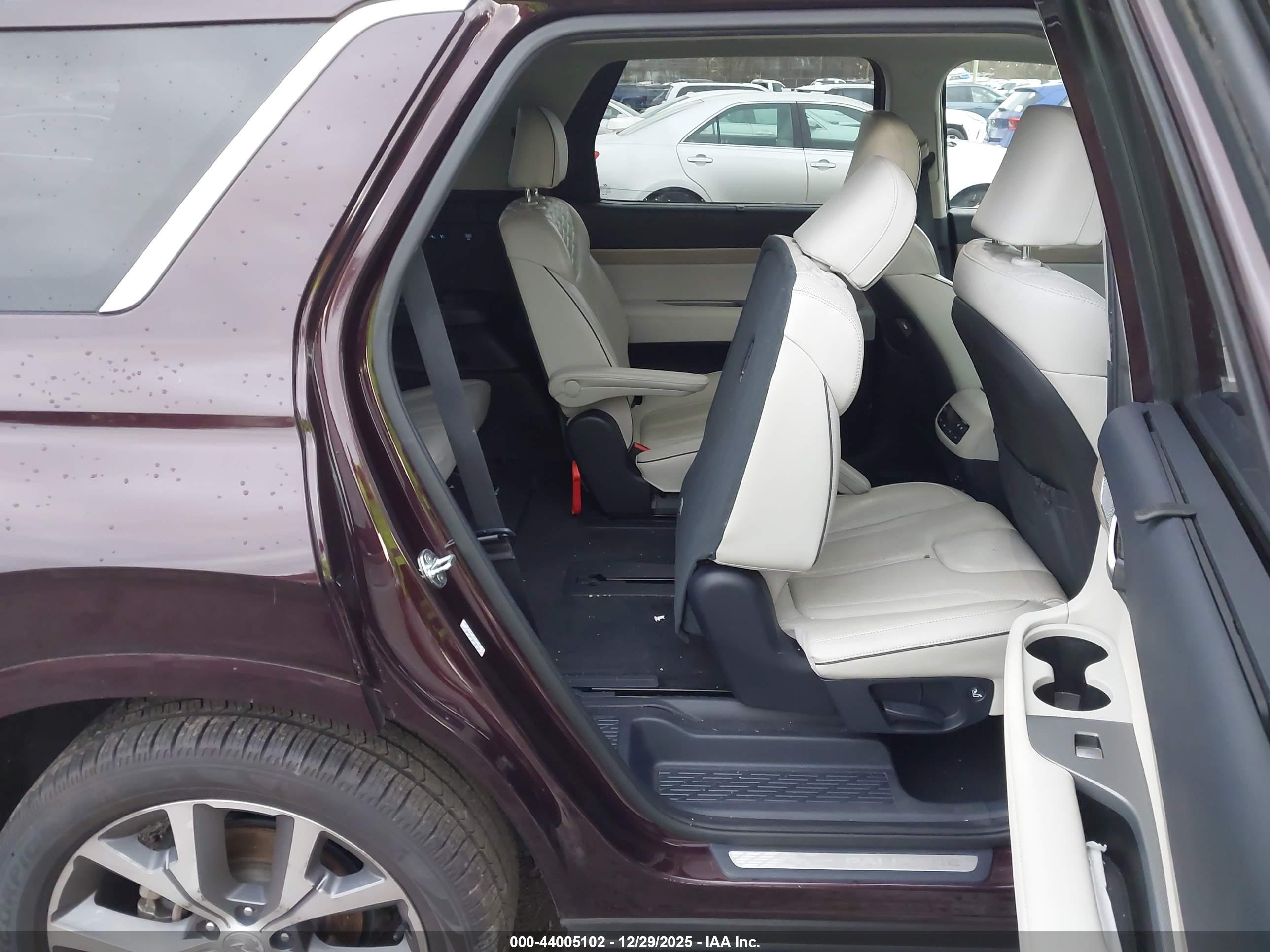 HYUNDAI PALISADE image 8