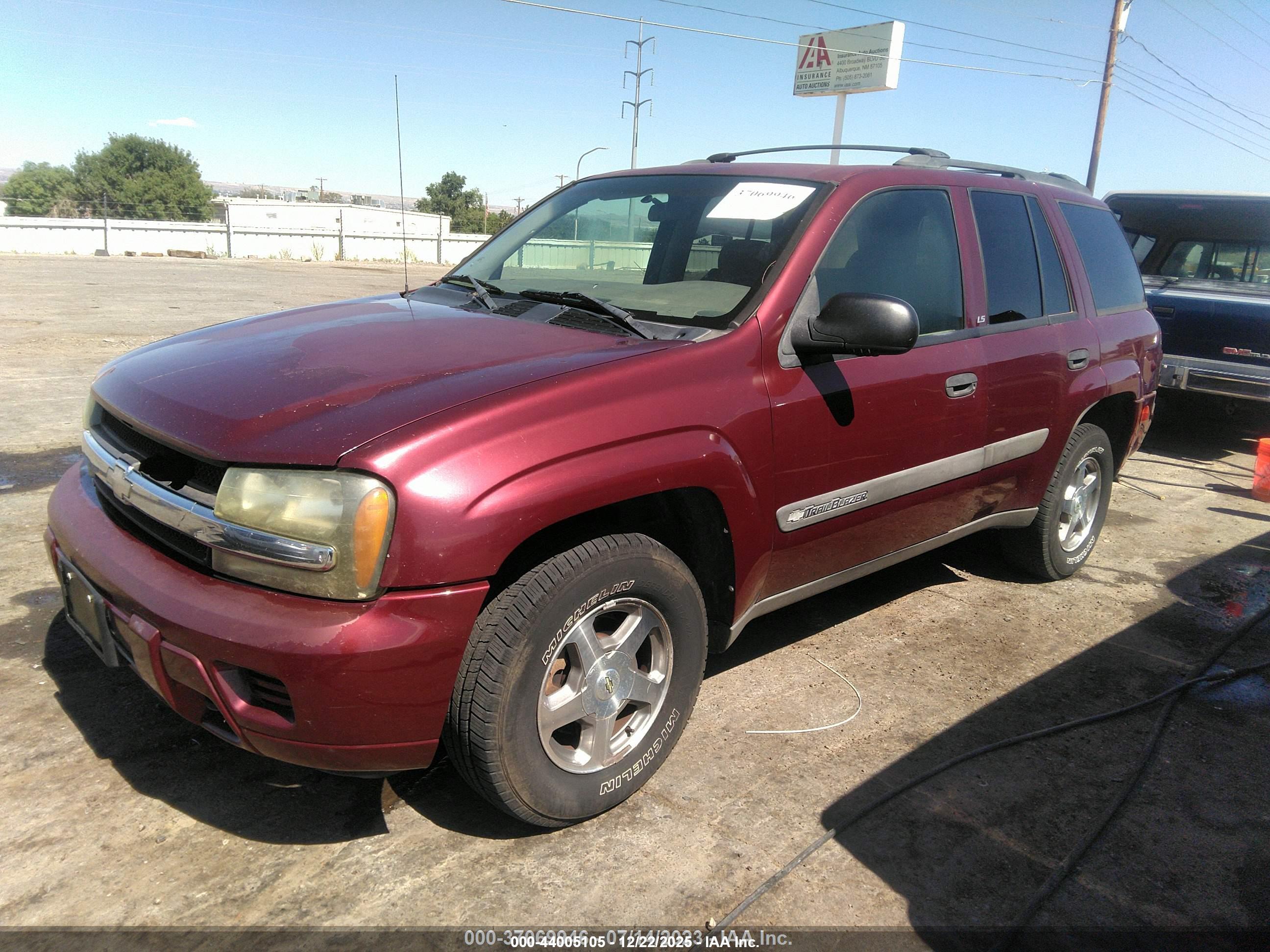 CHEVROLET TRAILBLAZER image 2