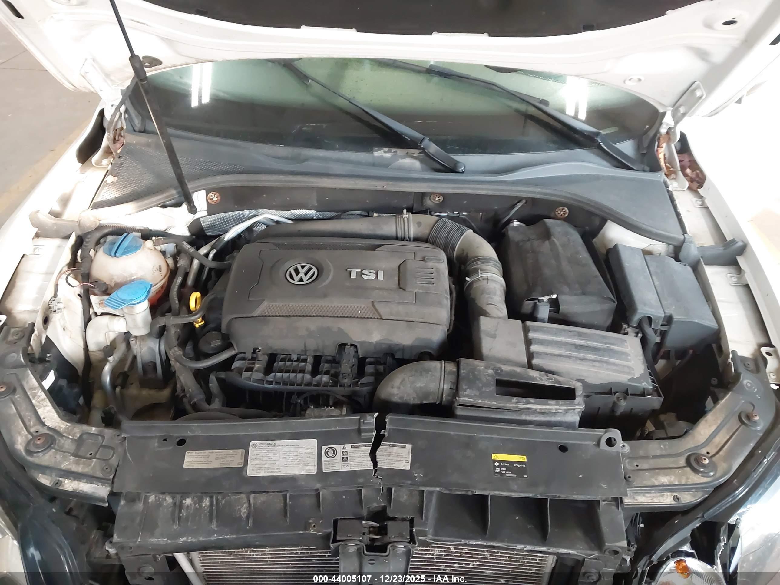 VOLKSWAGEN PASSAT image 10