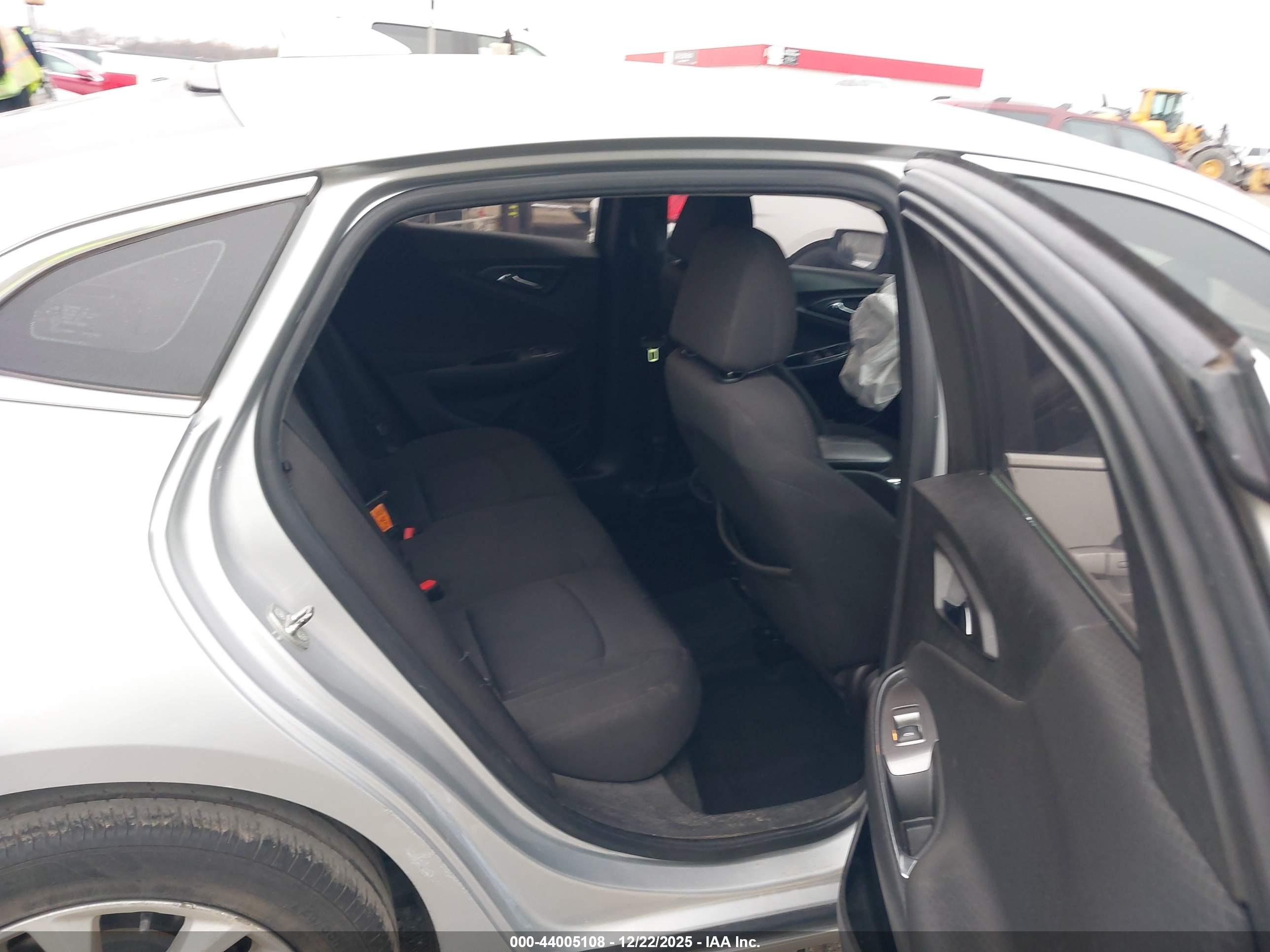 CHEVROLET MALIBU image 8