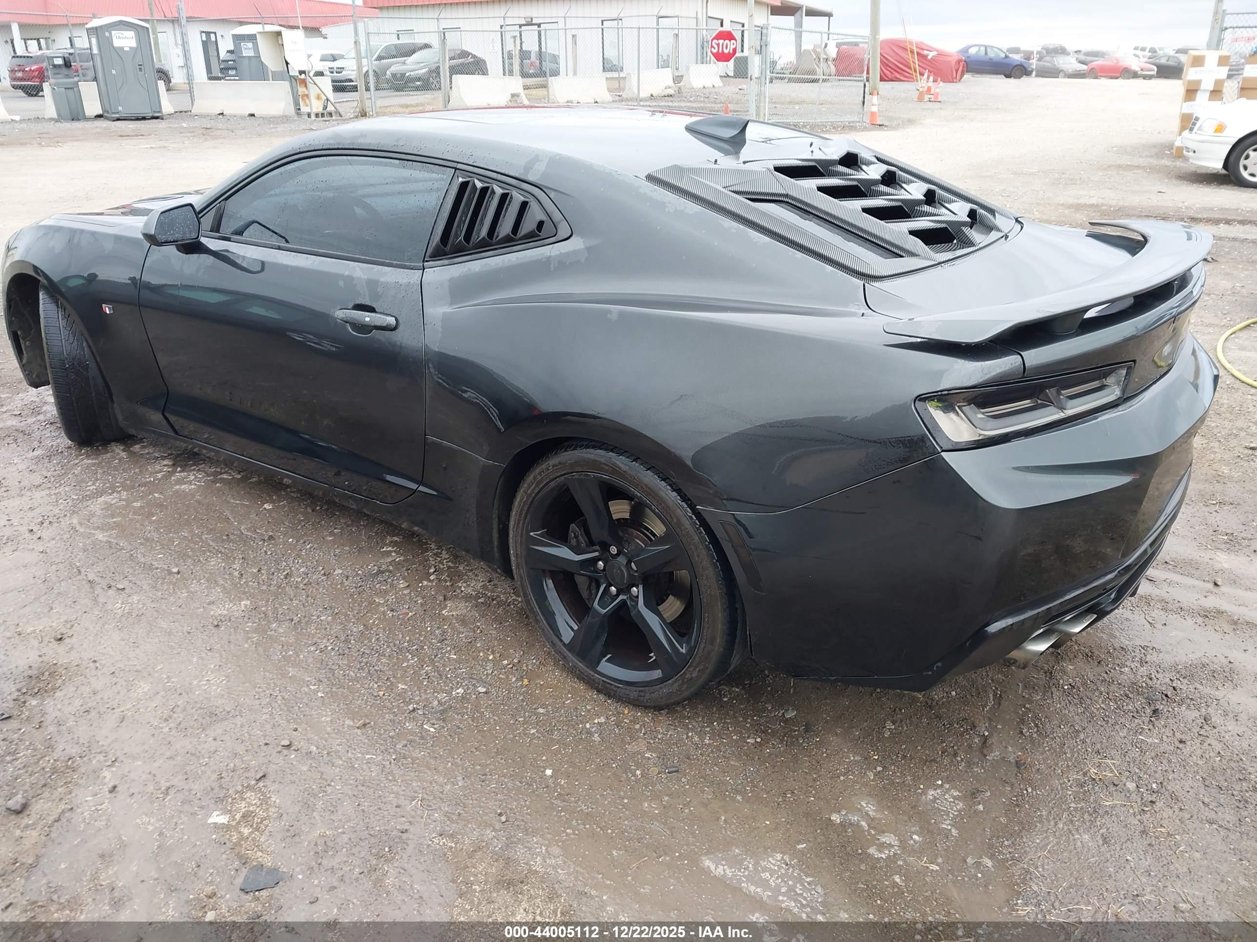 CHEVROLET CAMARO image 3