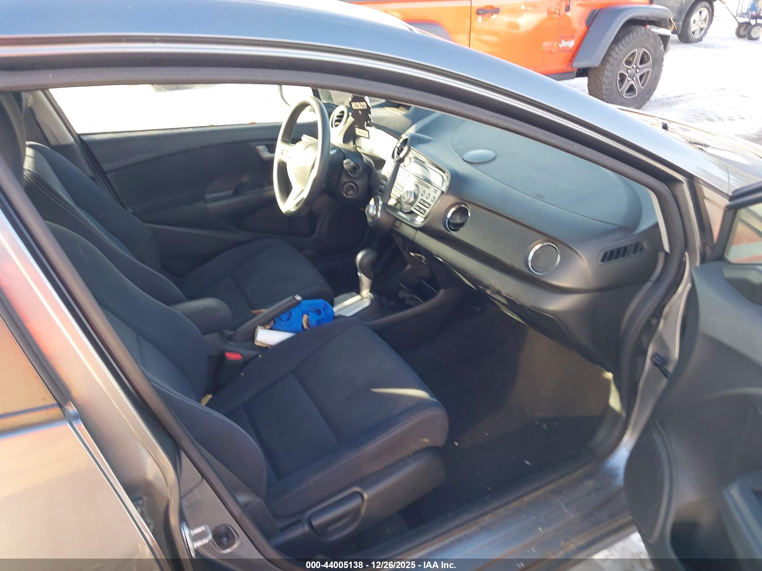 HONDA INSIGHT image 5