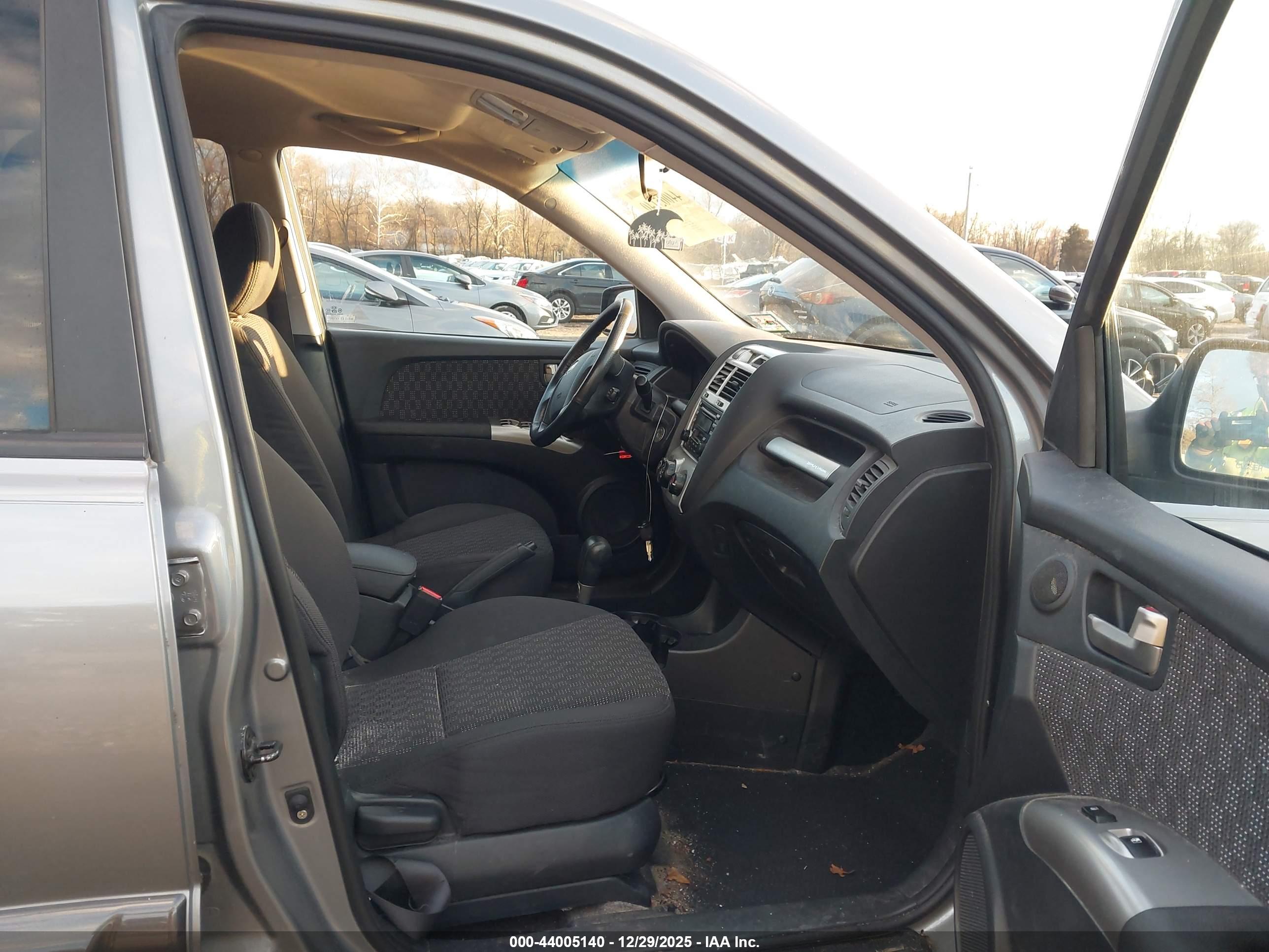 KIA SPORTAGE image 5