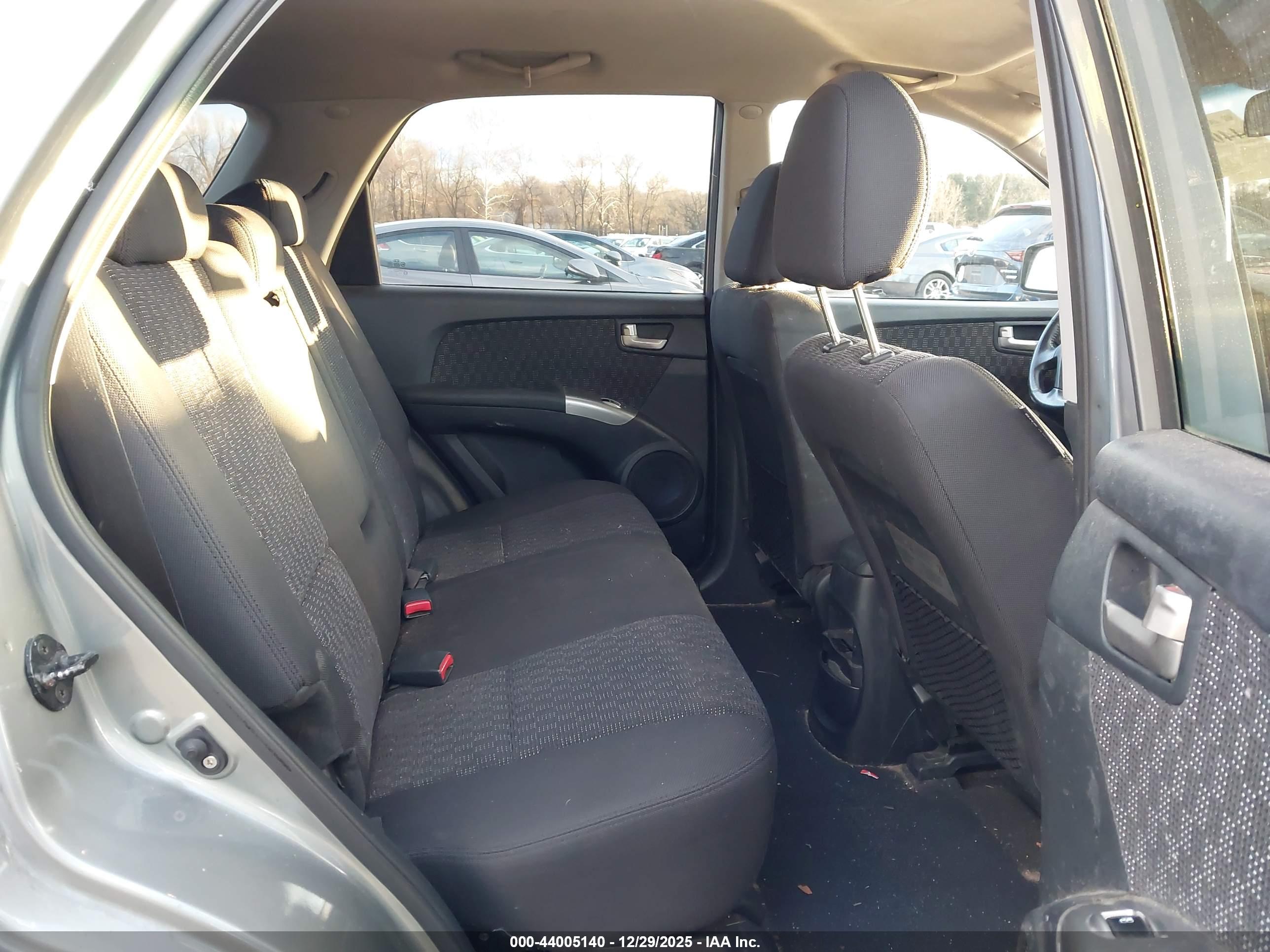 KIA SPORTAGE image 8