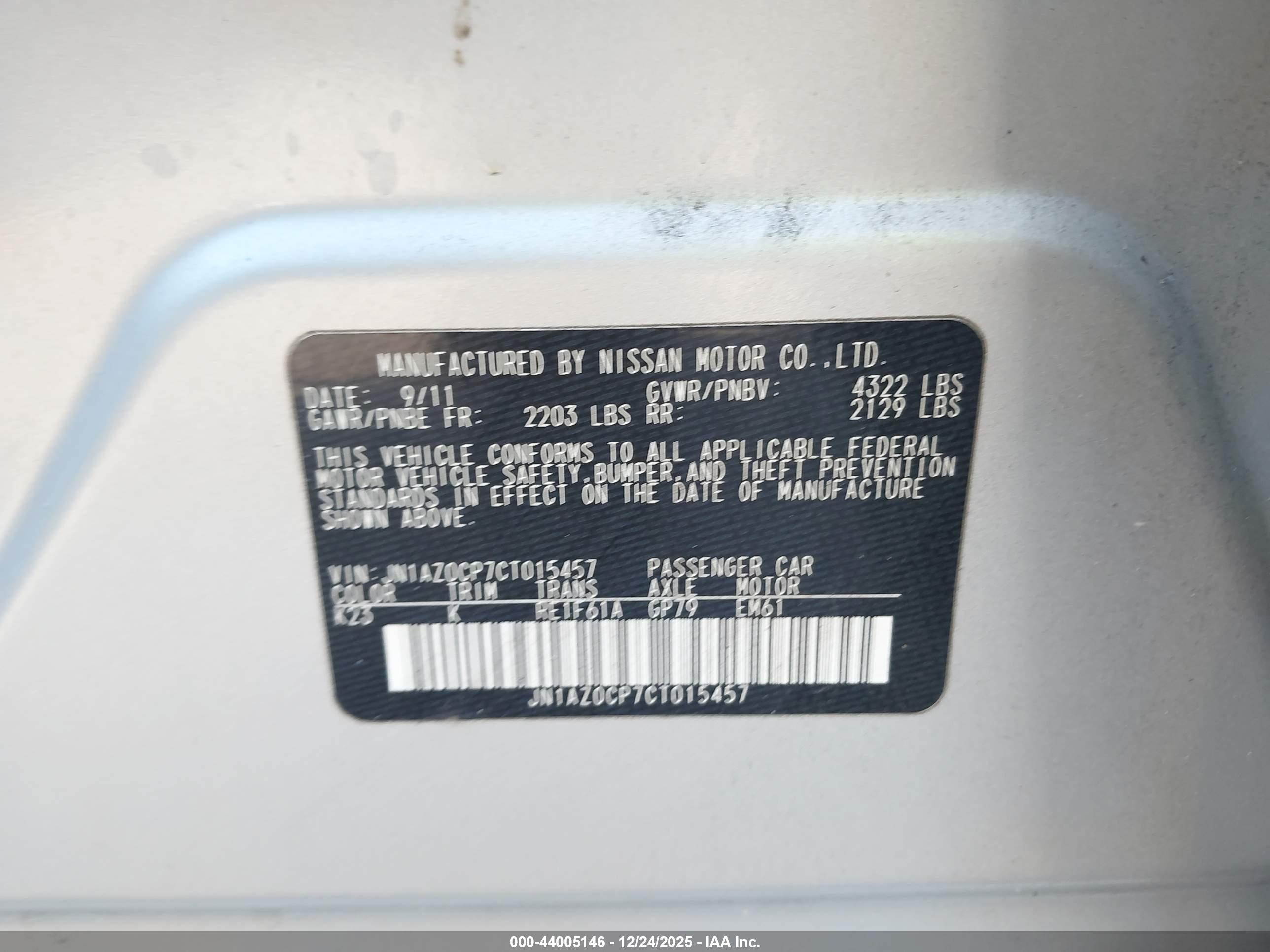 NISSAN LEAF image 9