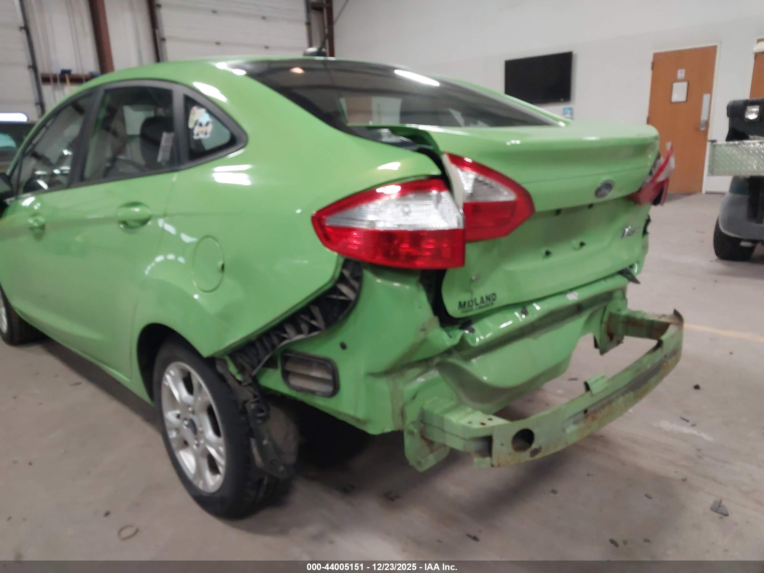 FORD FIESTA image 6