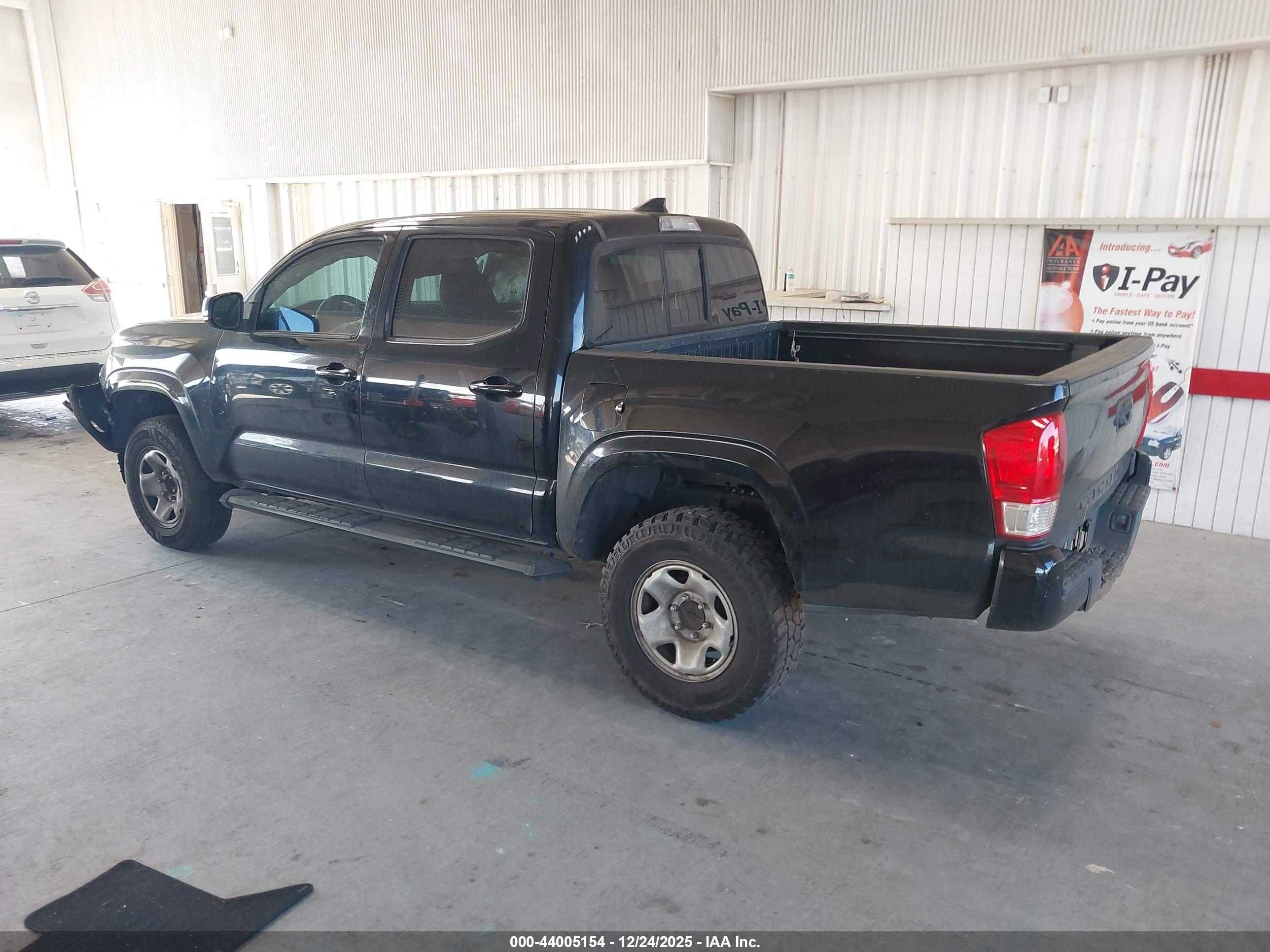 TOYOTA TACOMA image 3