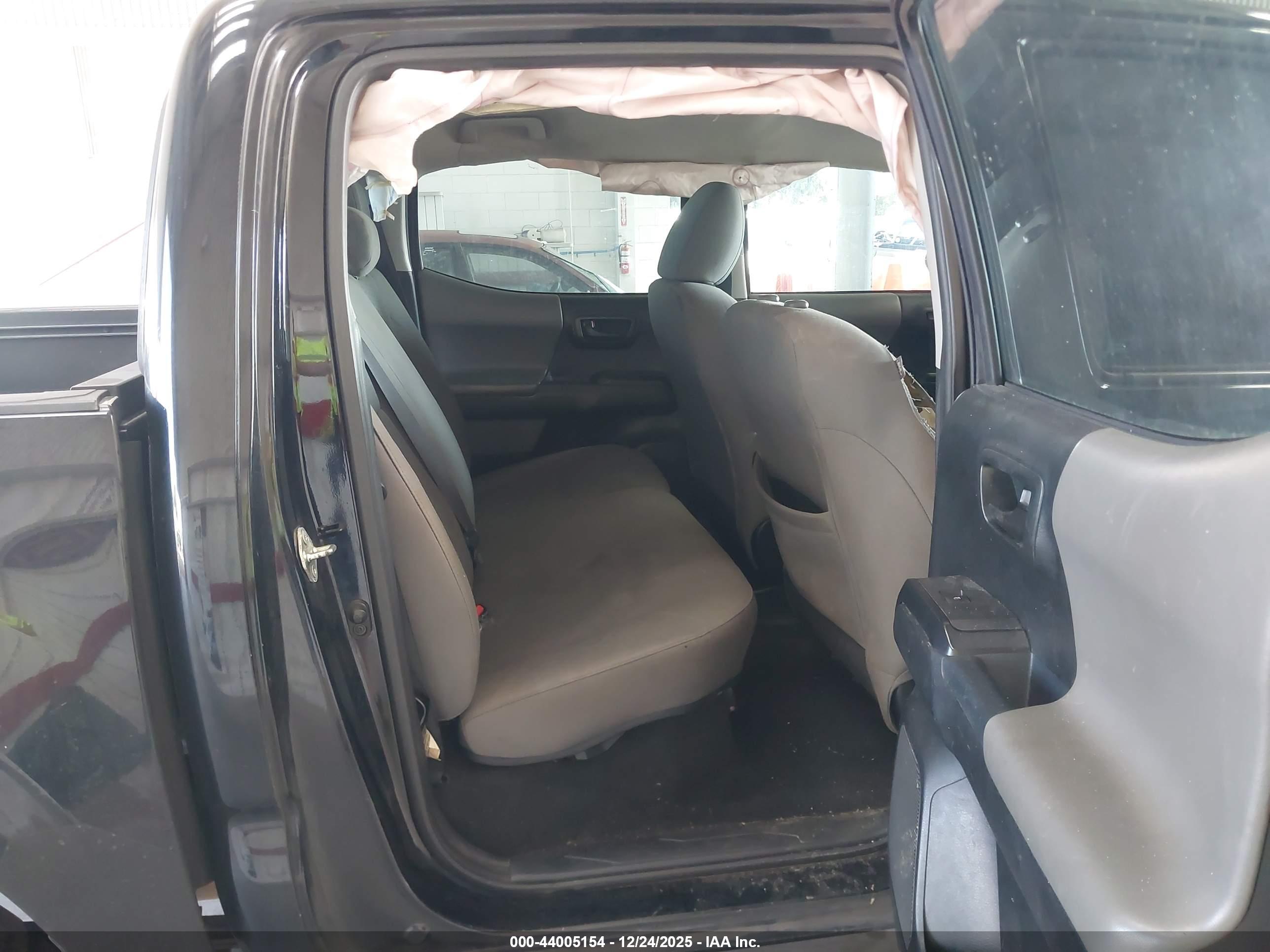 TOYOTA TACOMA image 8